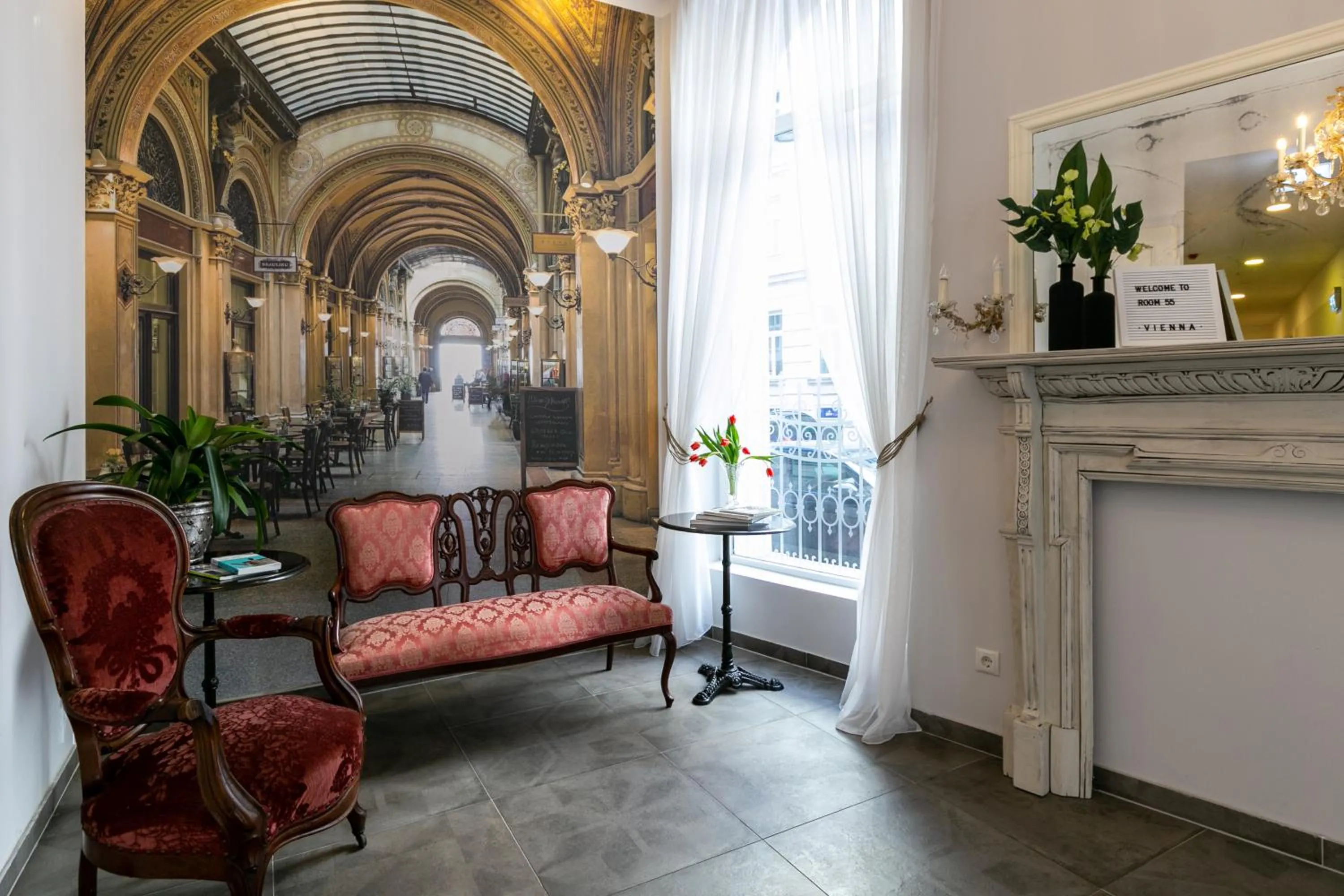 Lobby or reception in Room 55