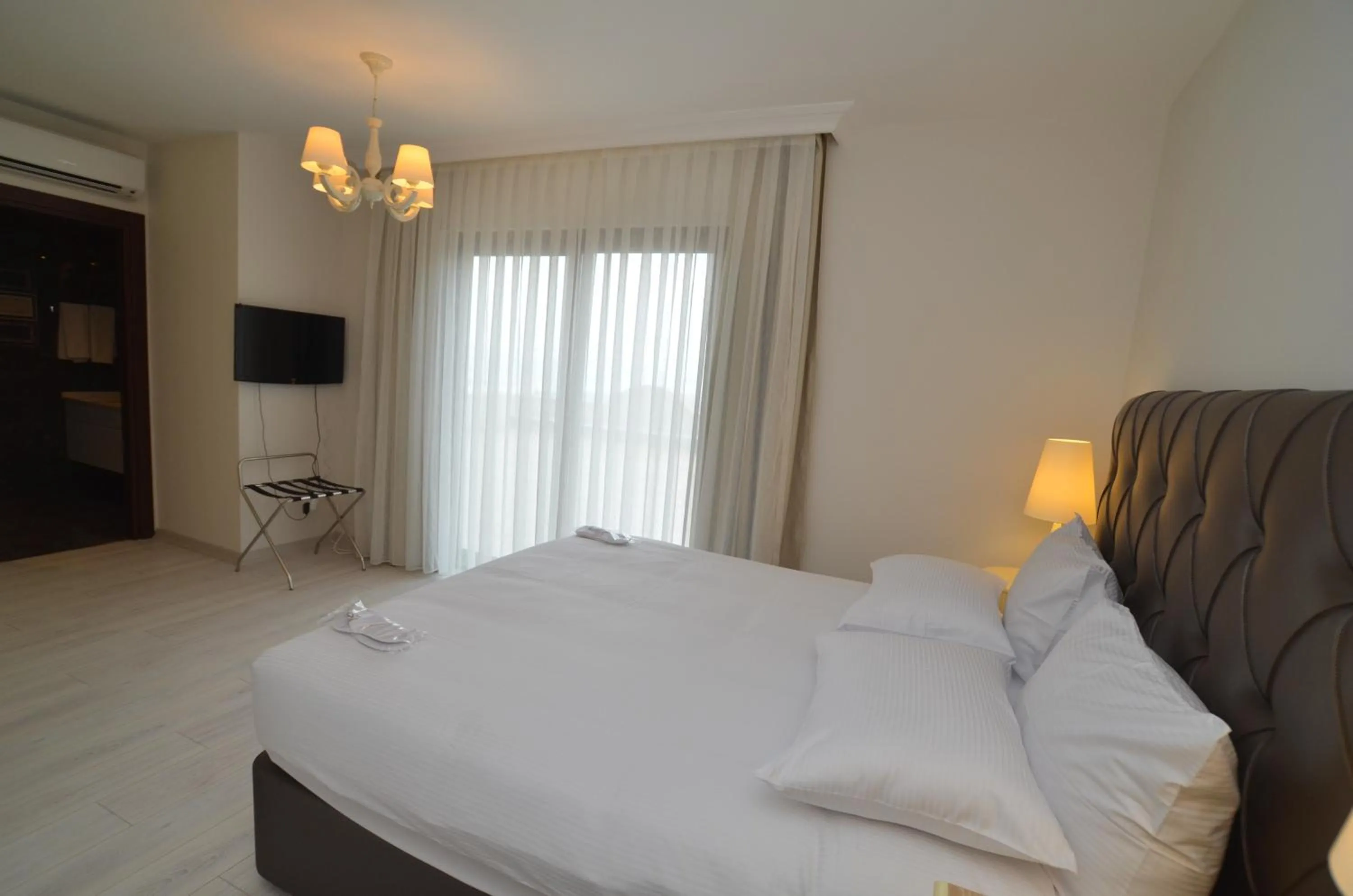 Bed in Motali Life Hotel