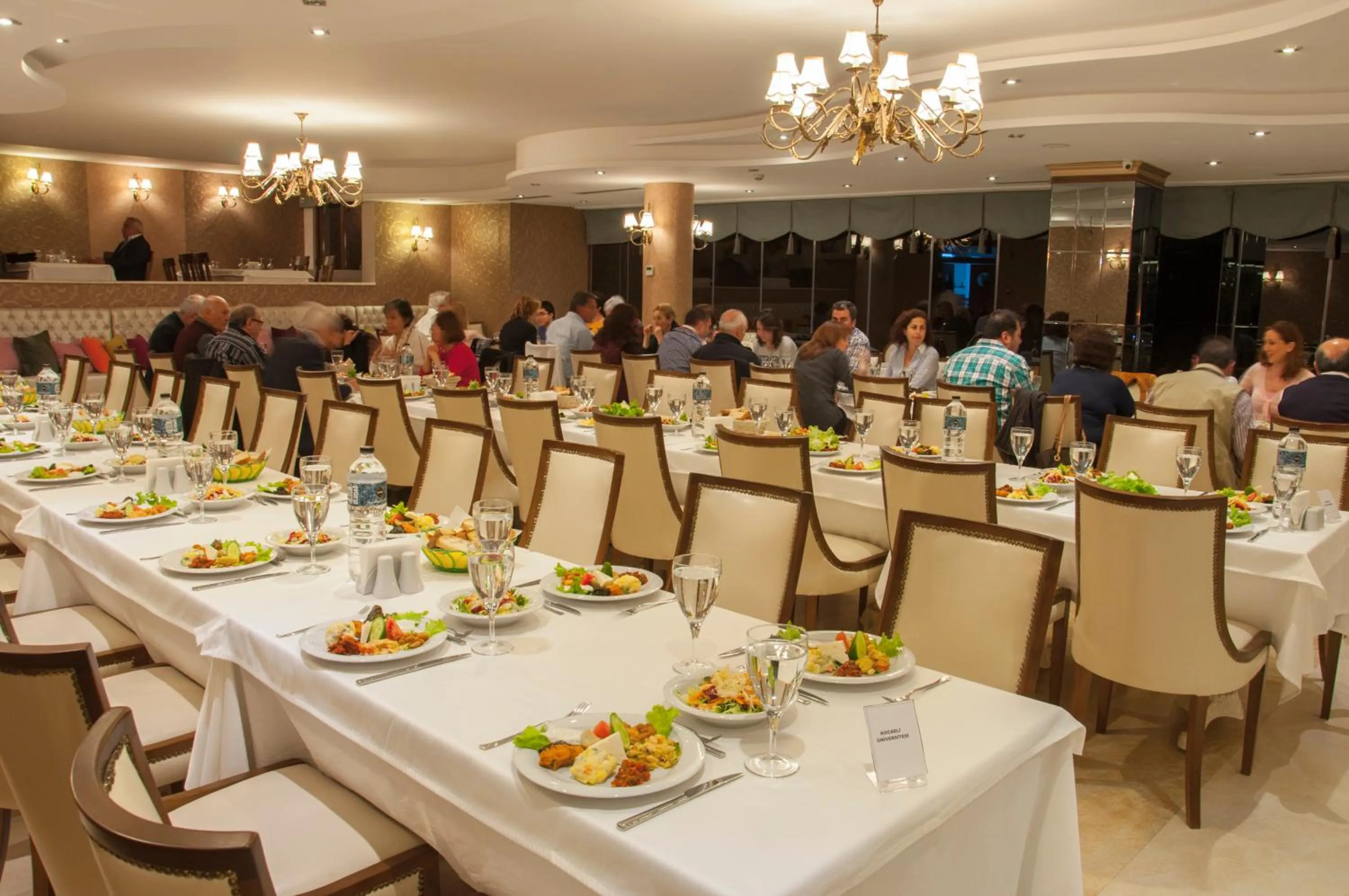 Restaurant/places to eat in Motali Life Hotel
