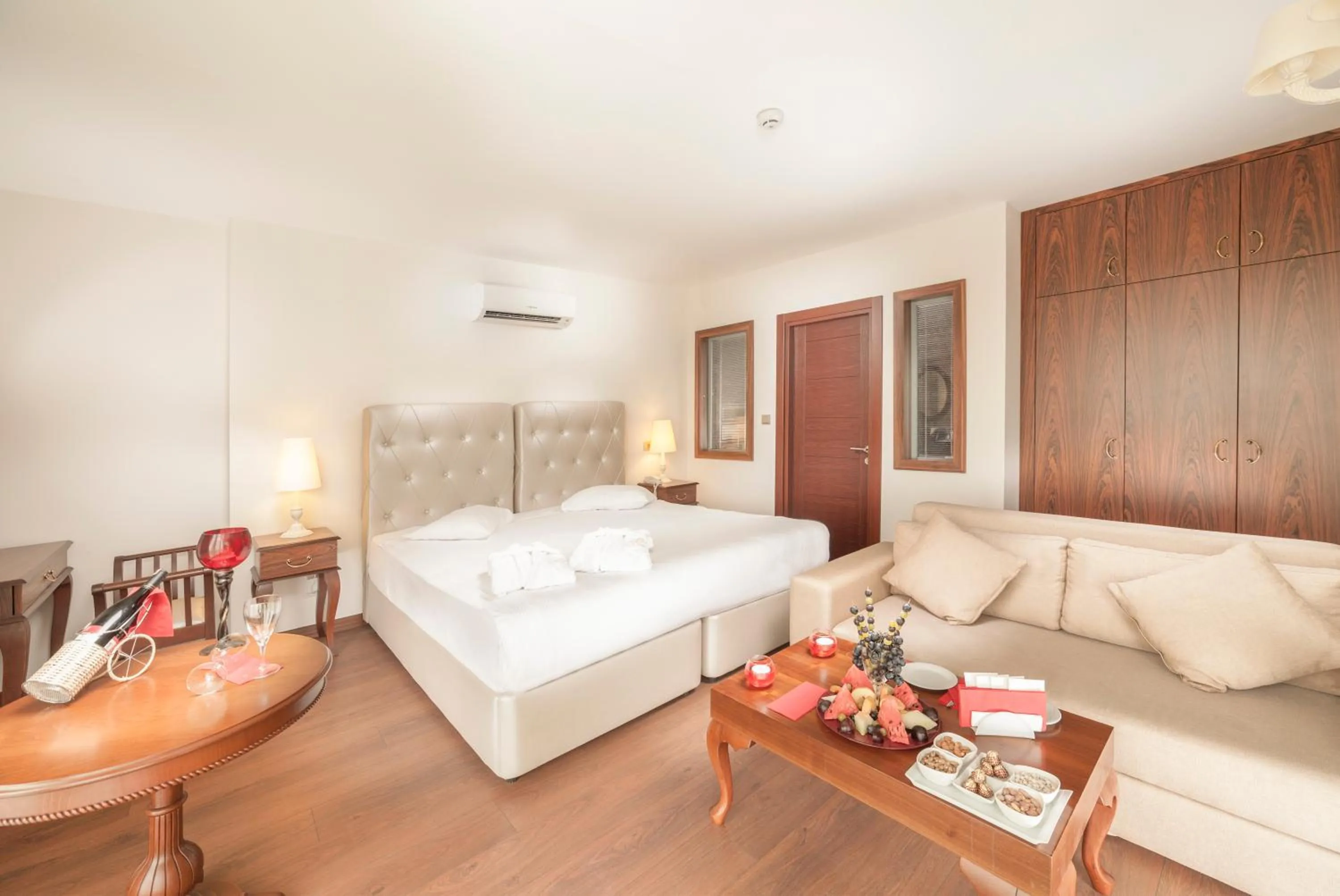 Photo of the whole room, Bed in Motali Life Hotel