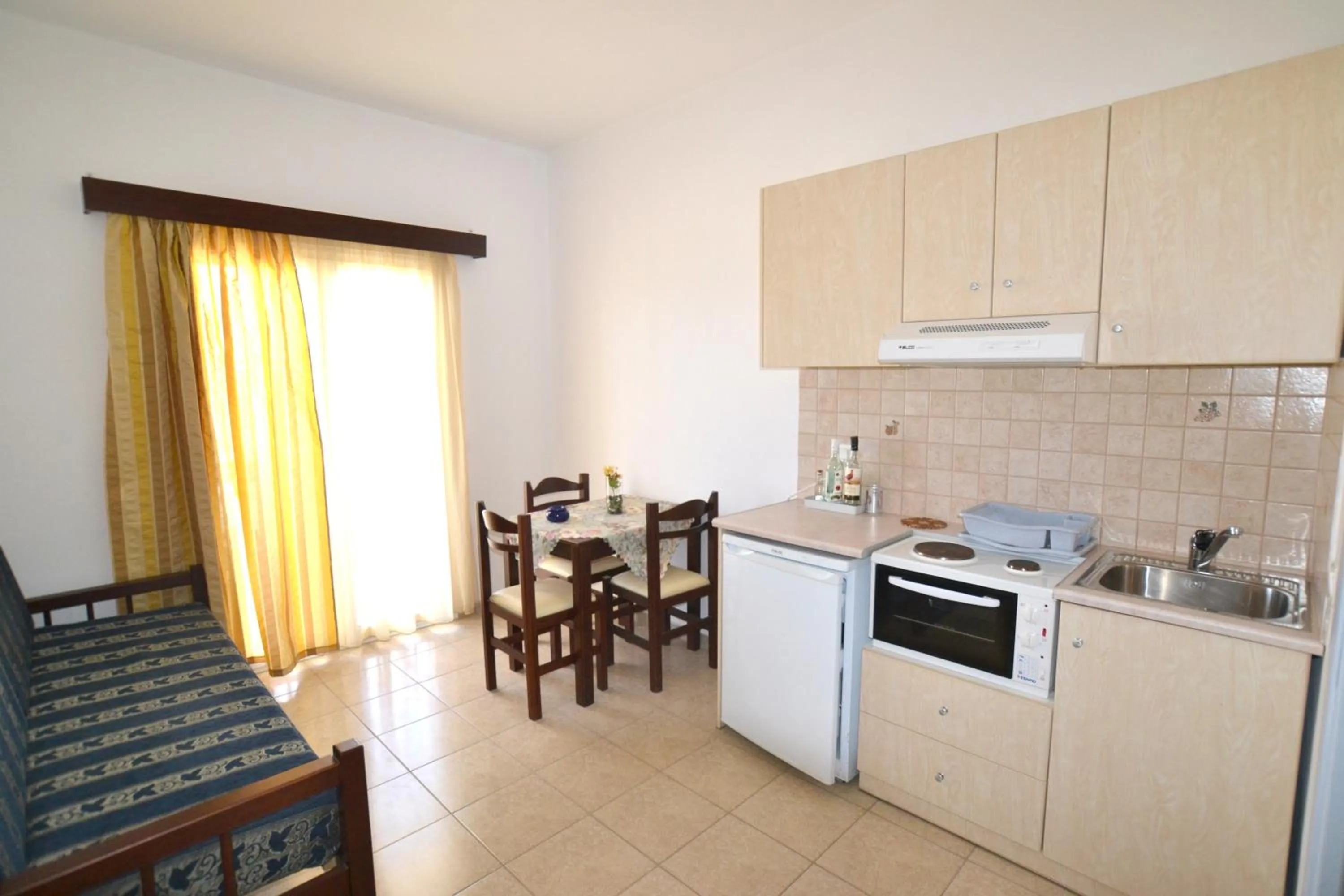 Kitchen or kitchenette in Kalyves Bay