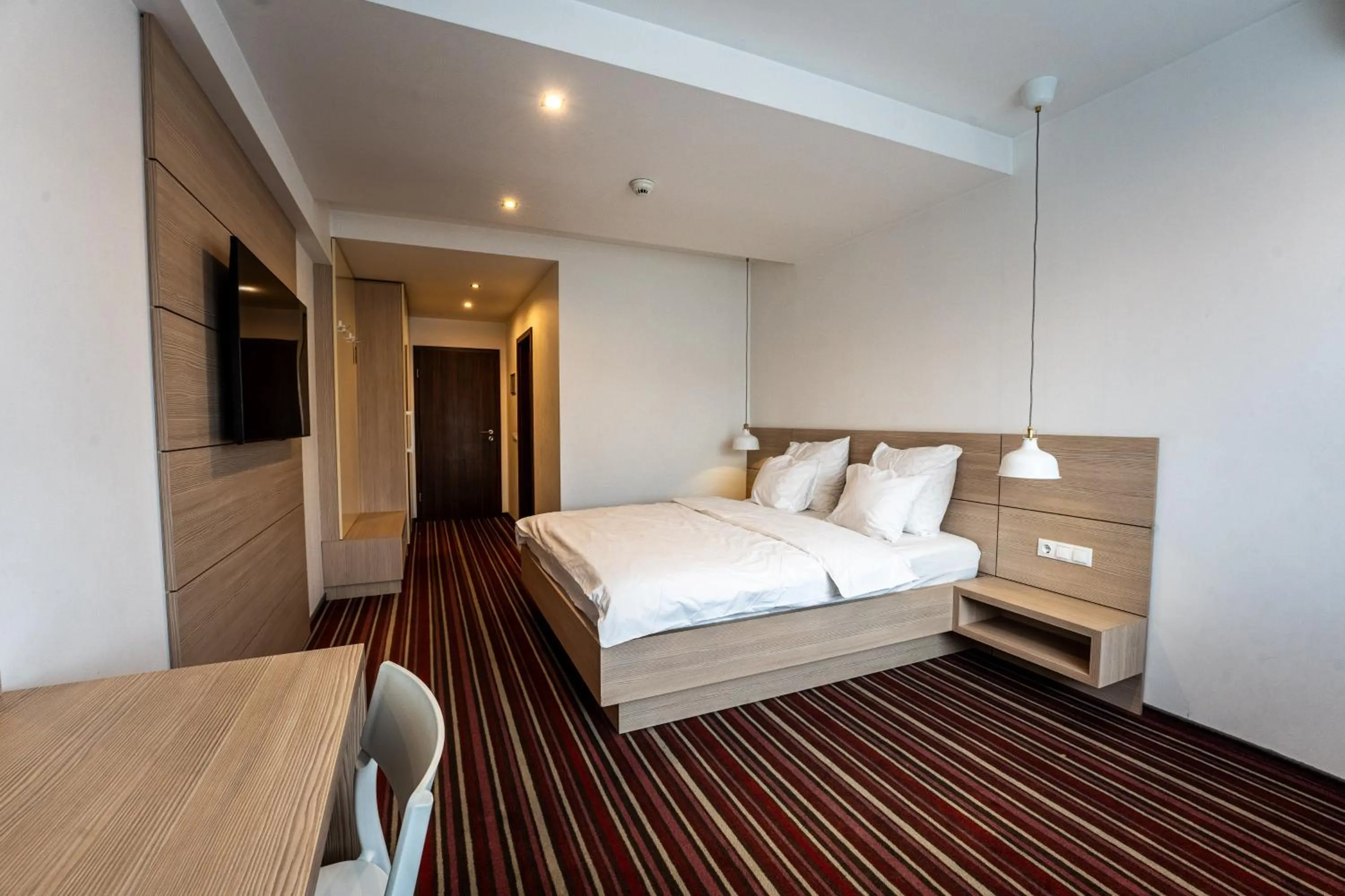 Photo of the whole room, Bed in Hotel Oscar