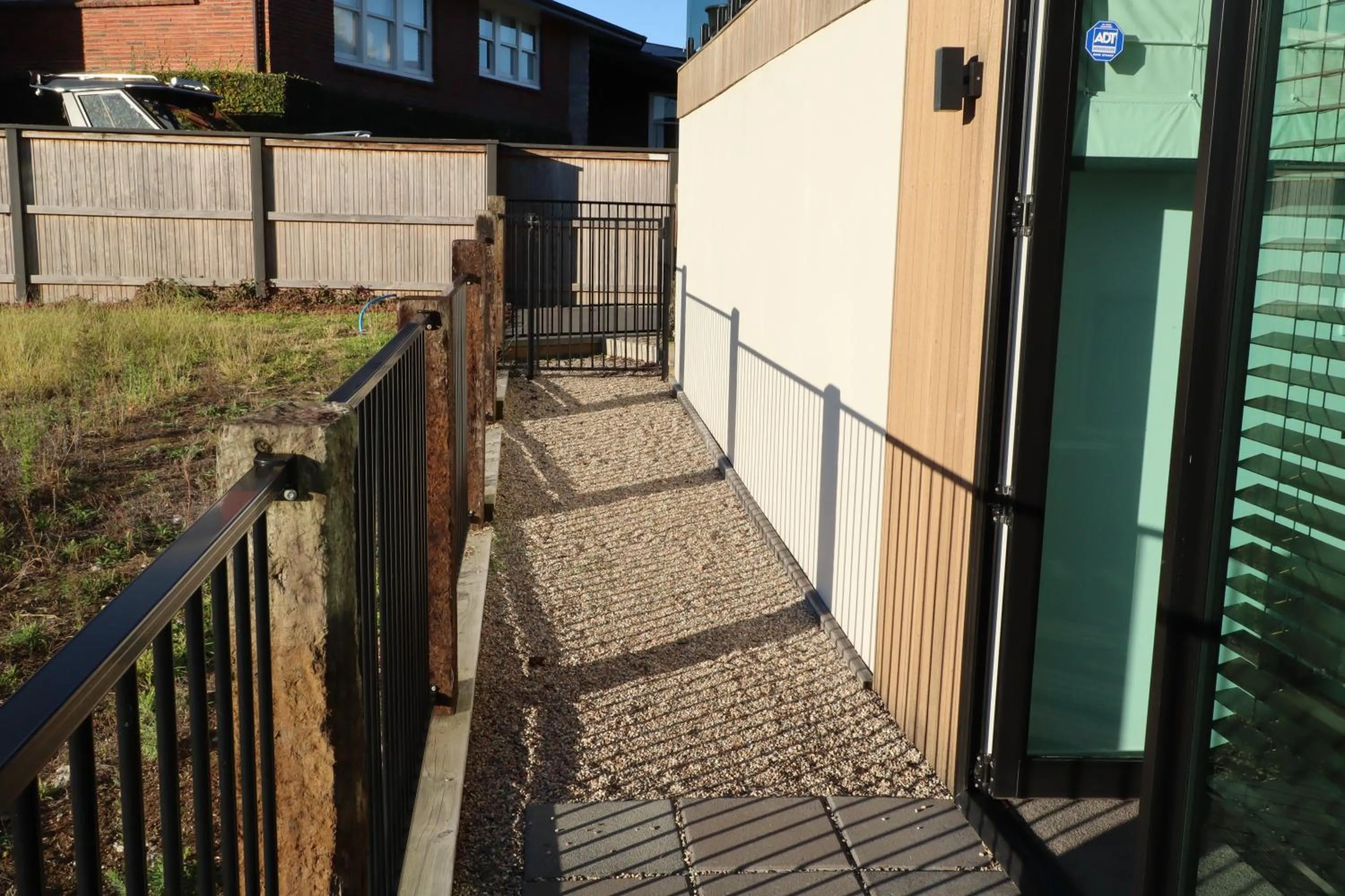 Facade/entrance in Modern spacious Chartwell