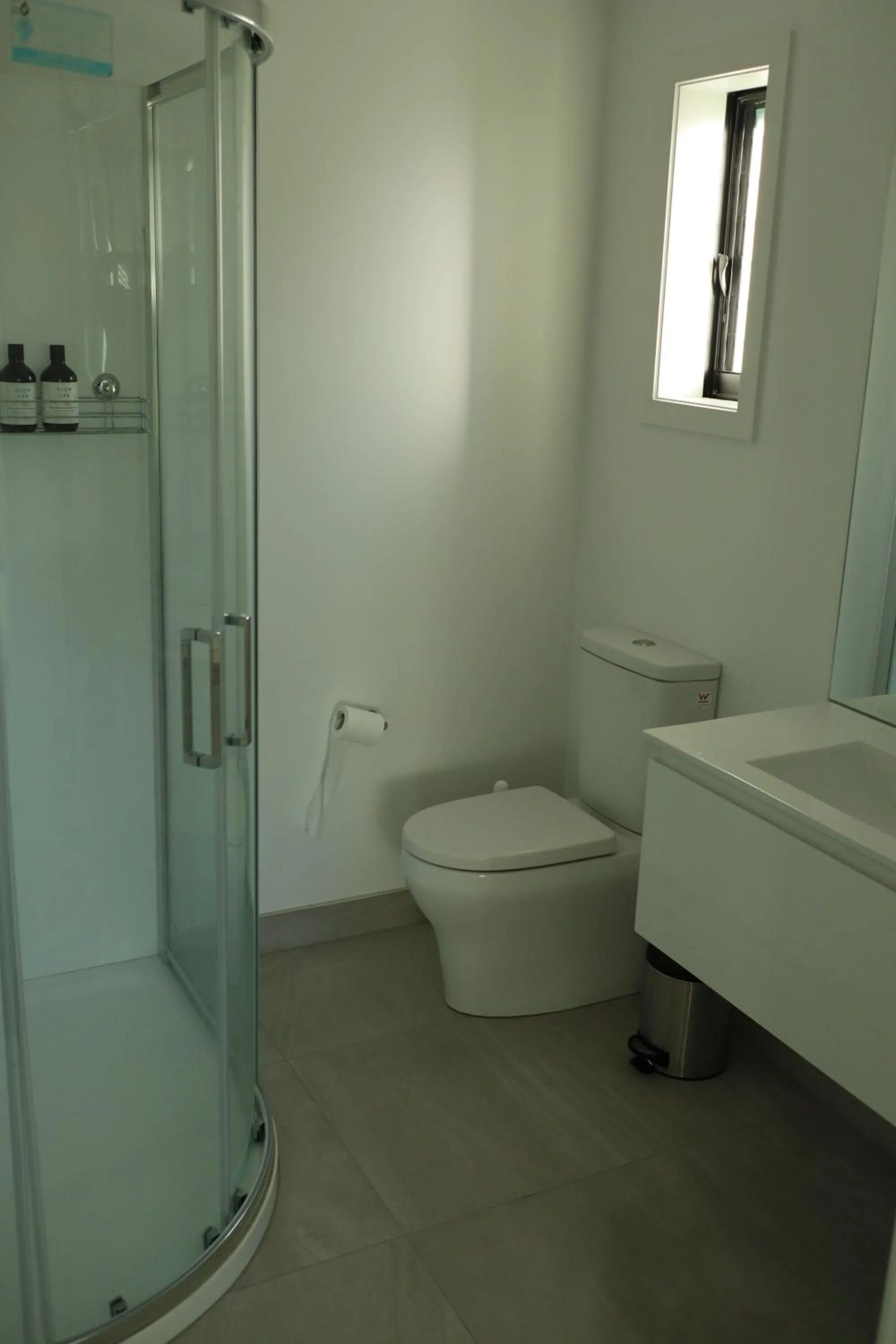Bathroom in Modern spacious Chartwell