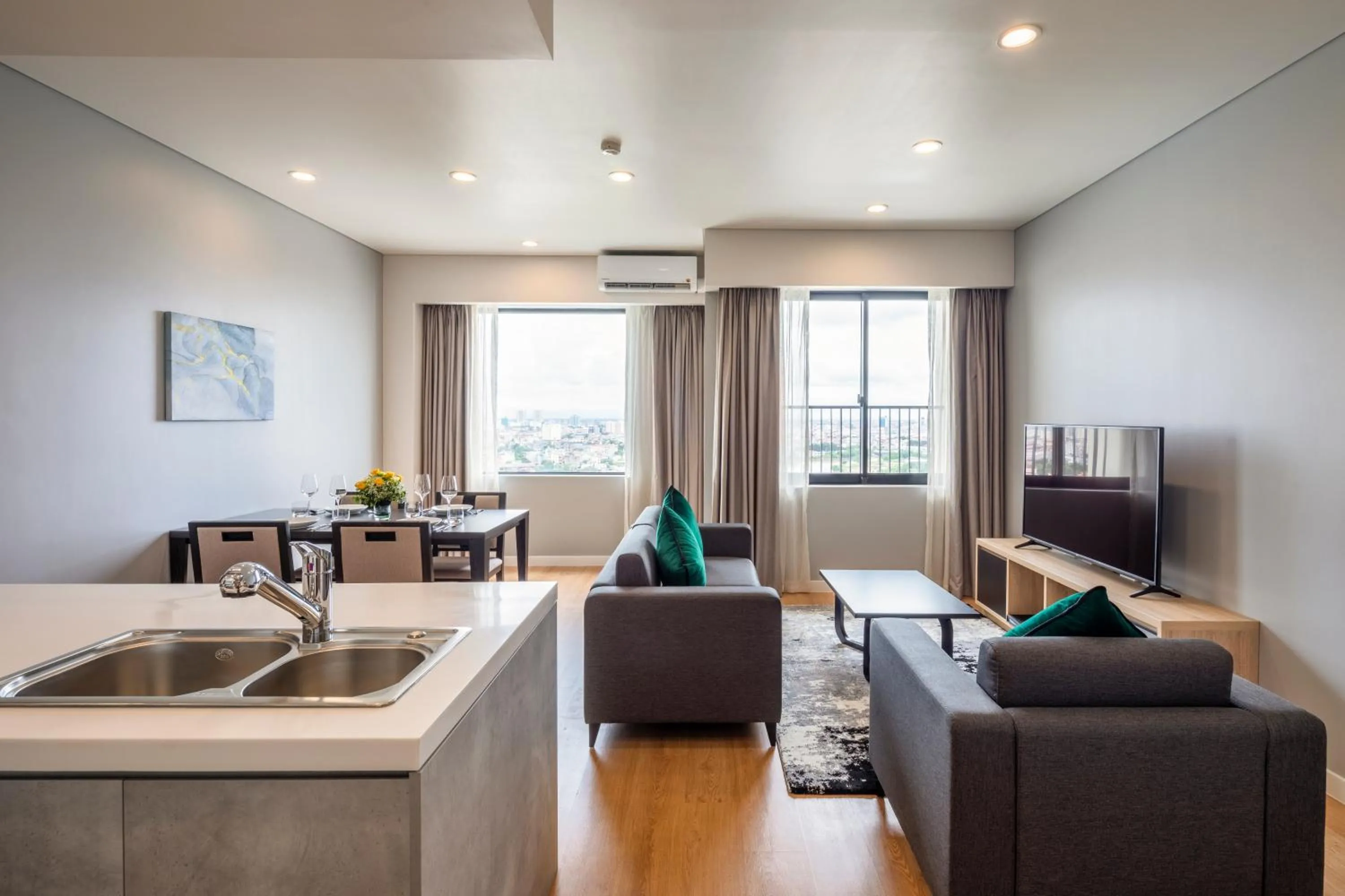 TV and multimedia in Roygent Parks Hai Phong