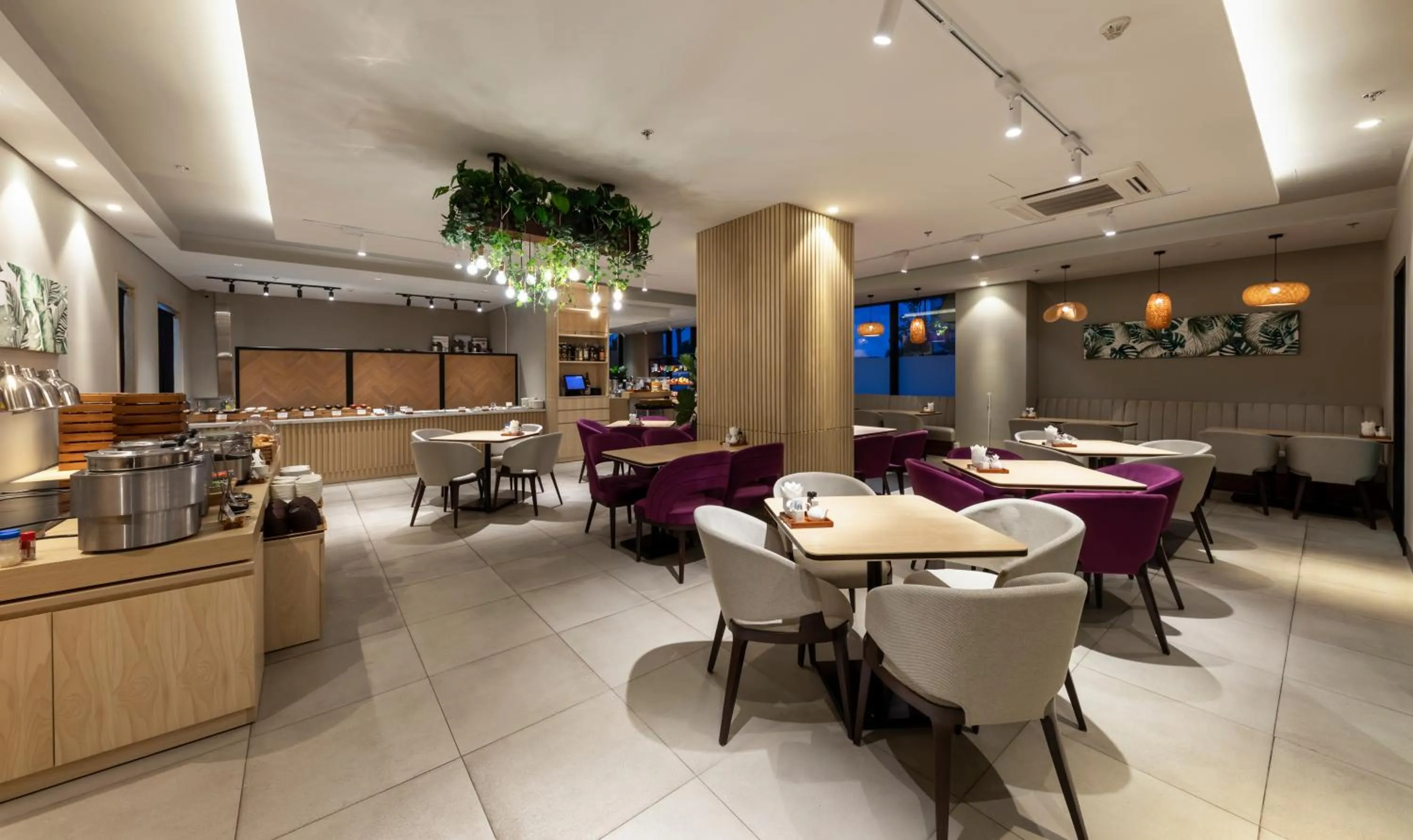 Restaurant/places to eat in Roygent Parks Hai Phong