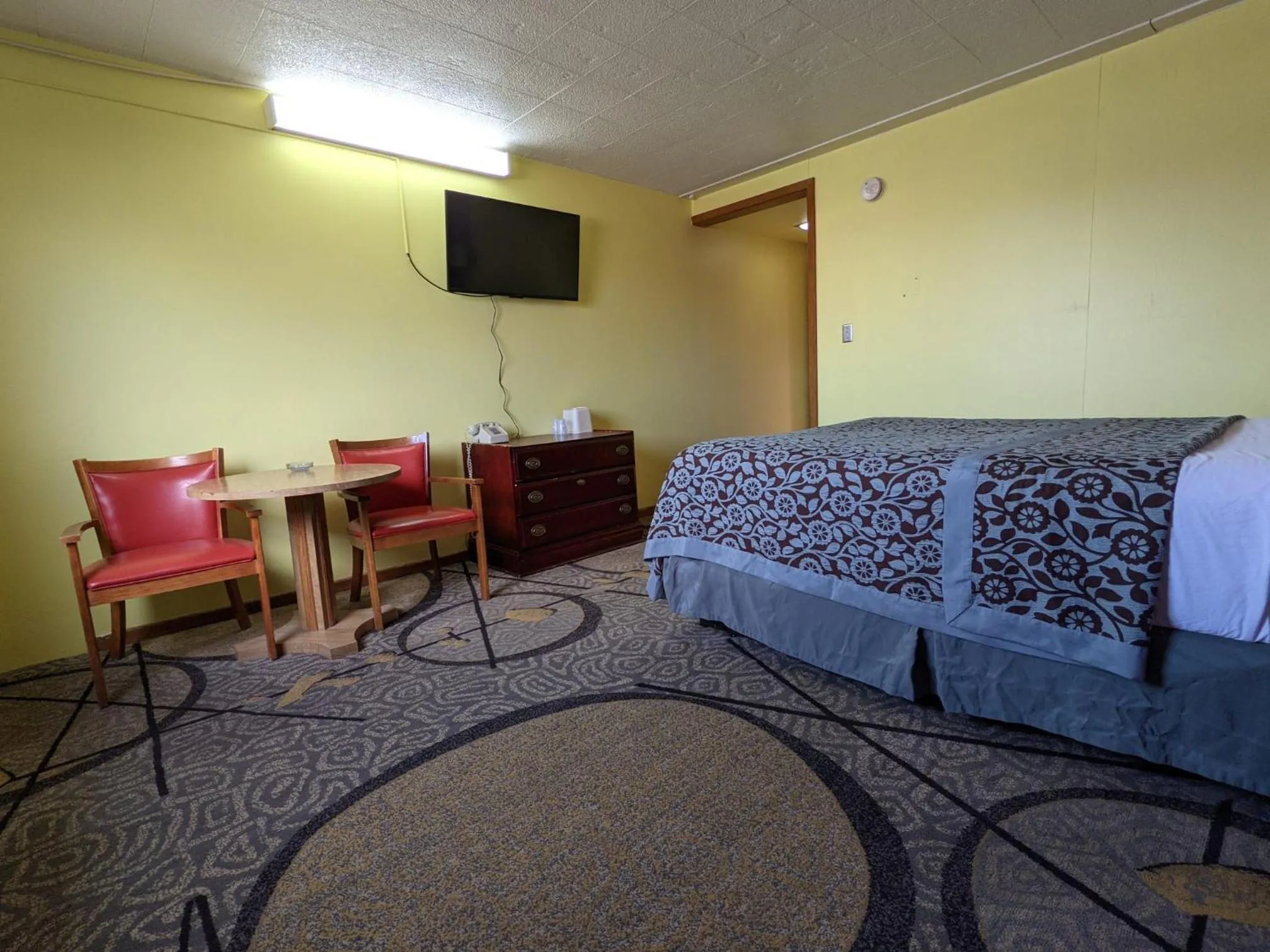 Great Plains Budget Inn