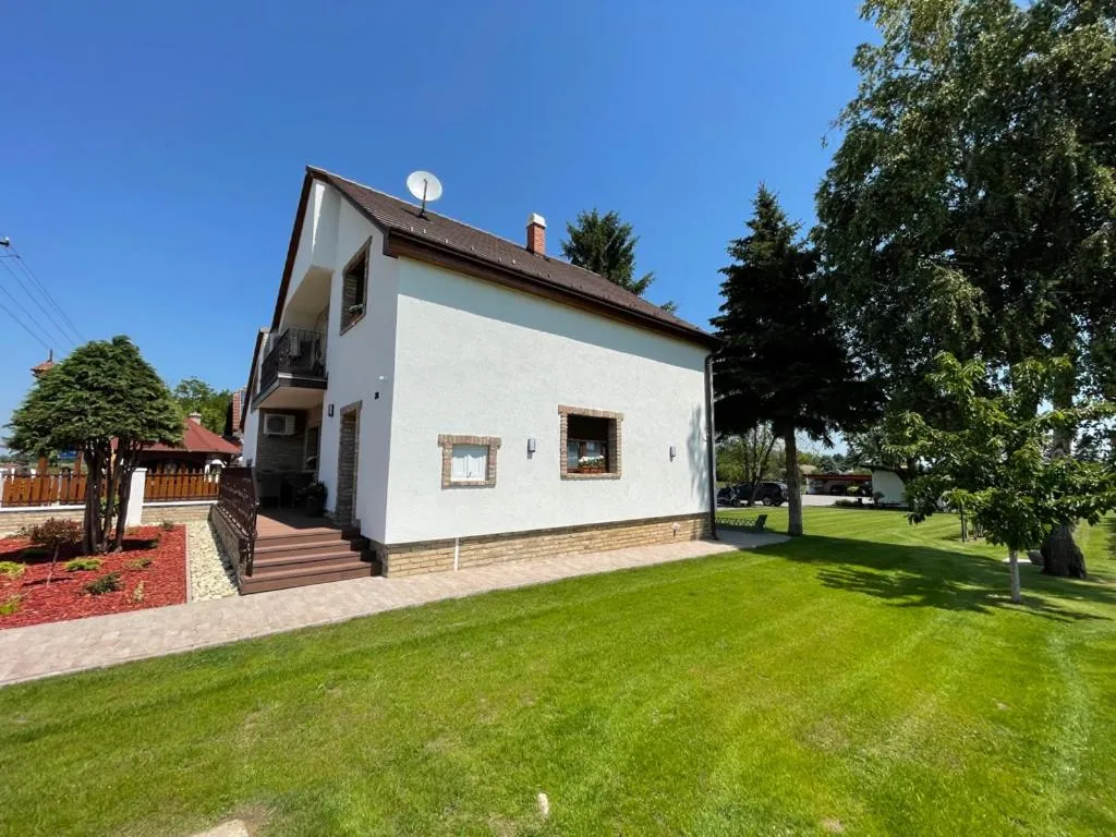 Kukorica Csárda Apartman