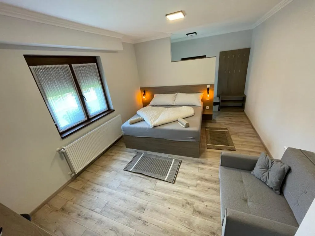 Photo of the whole room, Bed in Kukorica Csárda Apartman