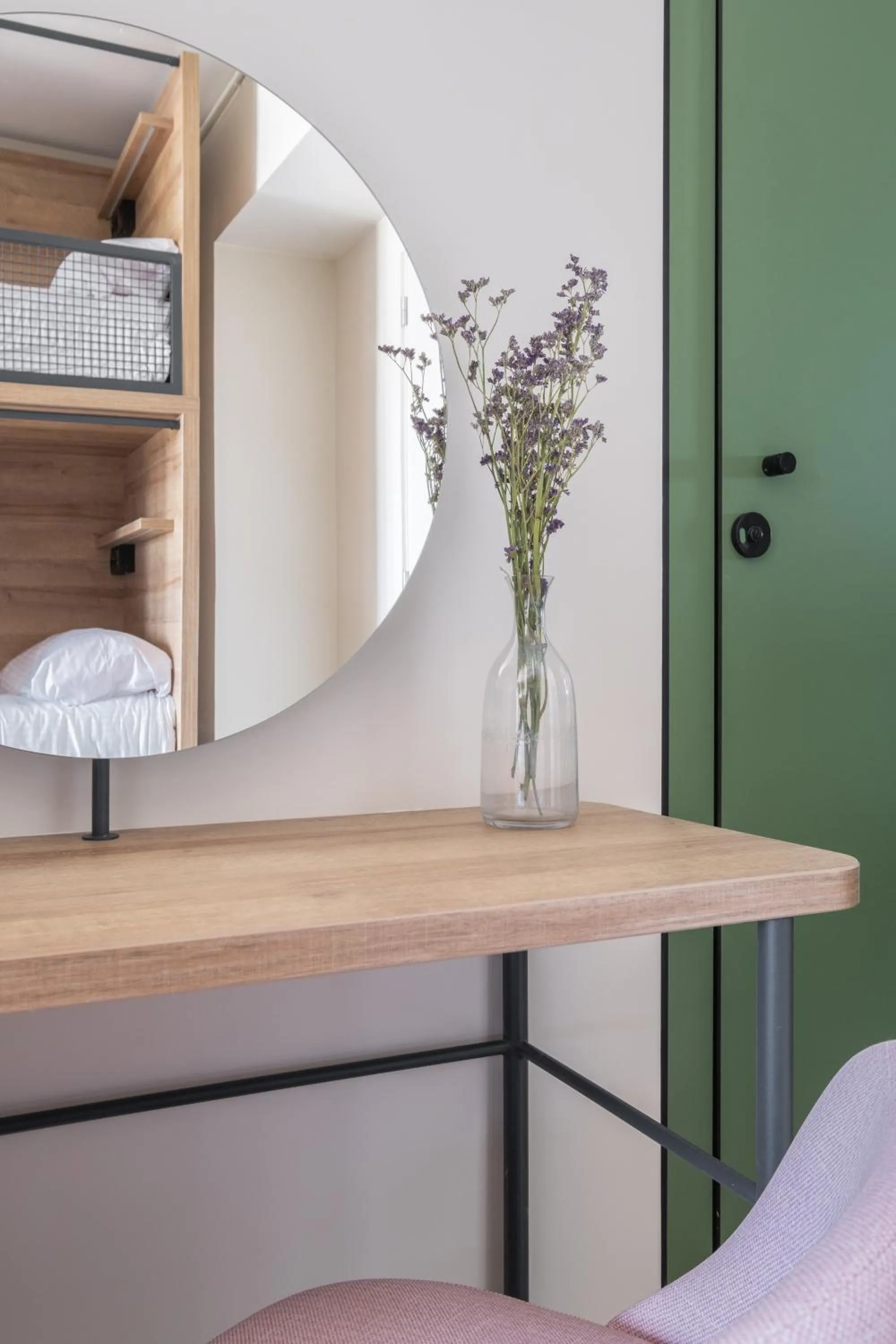 Bed in LATROUPE Grand Place