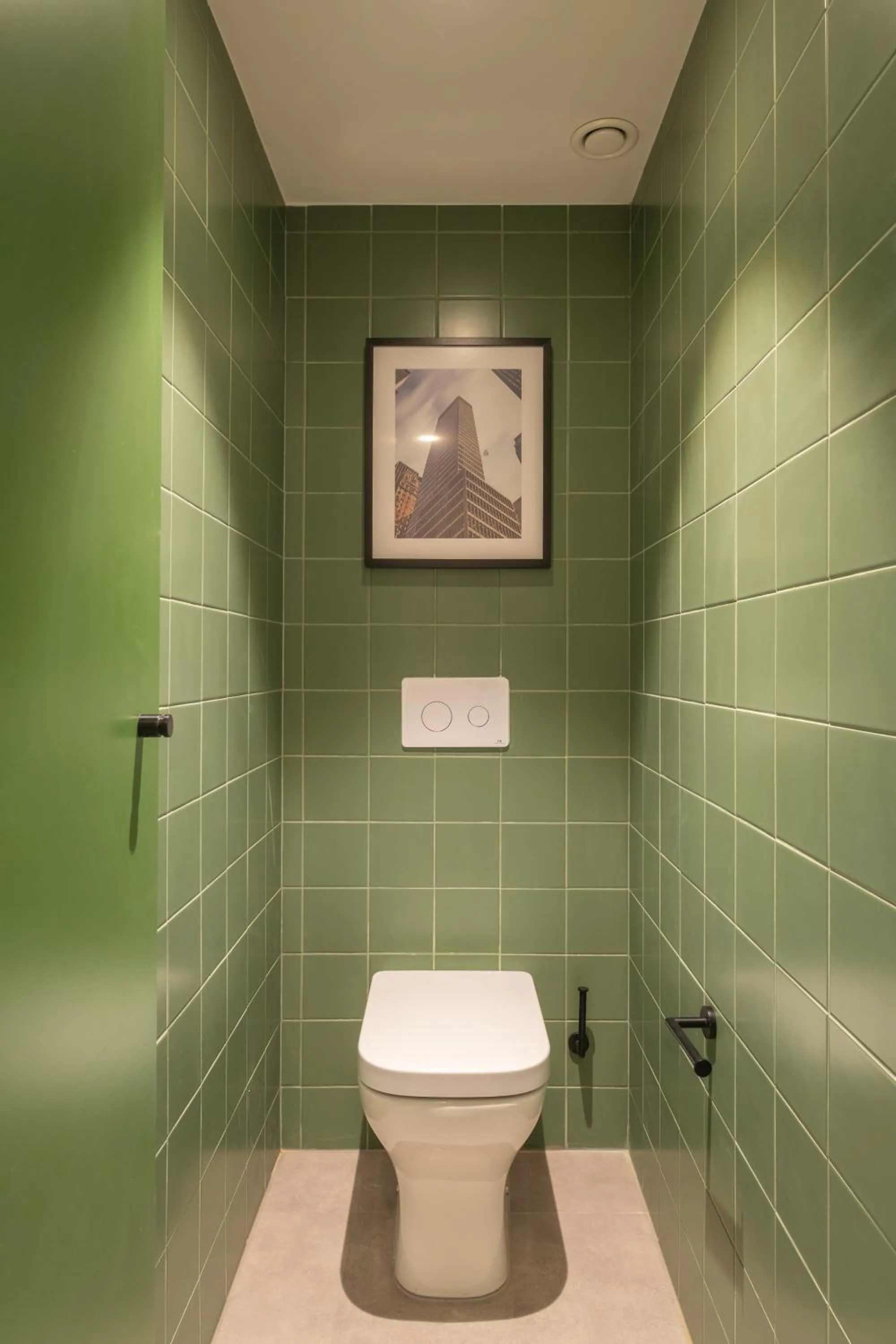 Bathroom in LATROUPE Grand Place