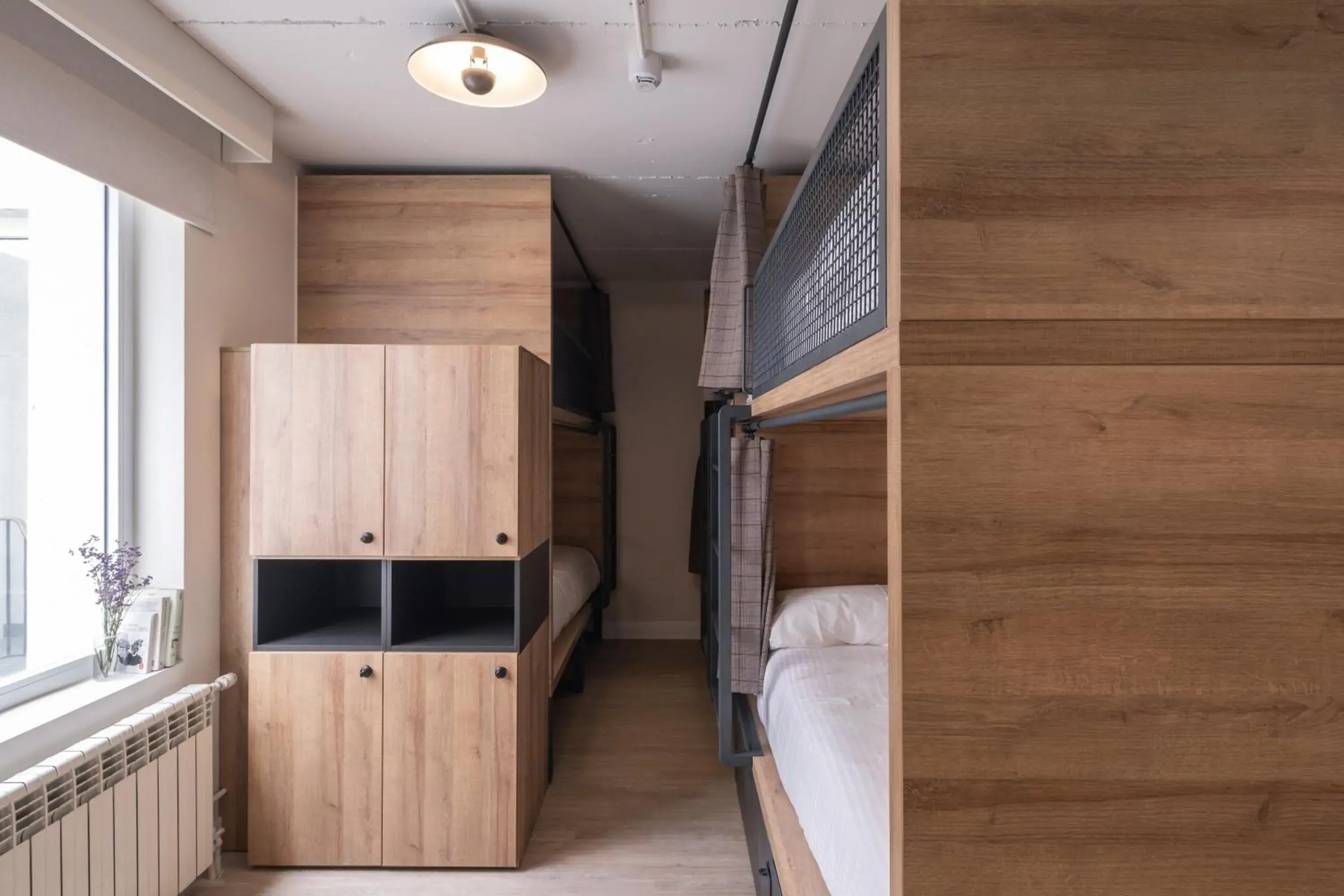 Bed in 6-Bed Mixed Dormitory Room in LATROUPE Grand Place Bed in 6-Bed Mixed Dormitory Room in LATROUPE Grand Place