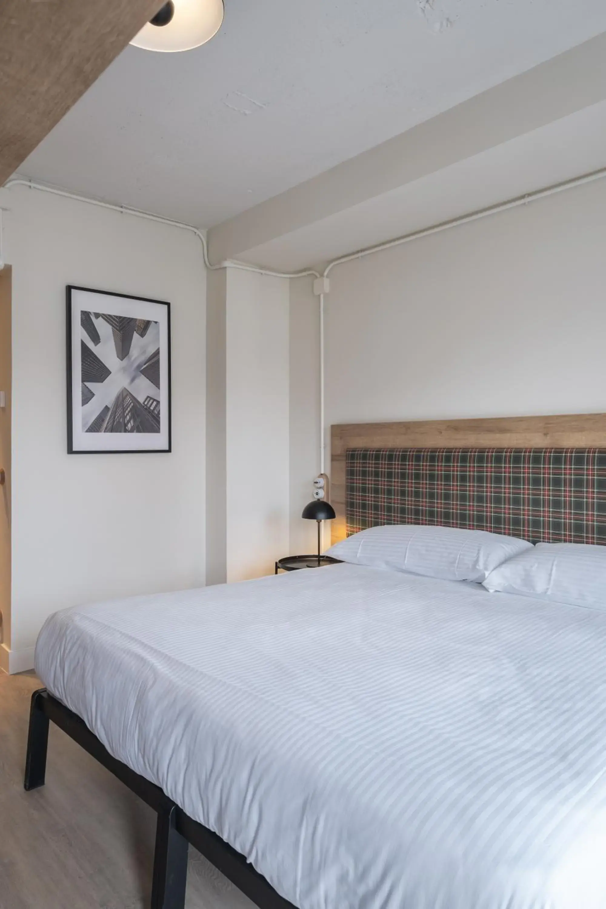 Family Room for 4 Double in LATROUPE Grand Place Hostel Family Room for 4 Double in LATROUPE Grand Place Hostel