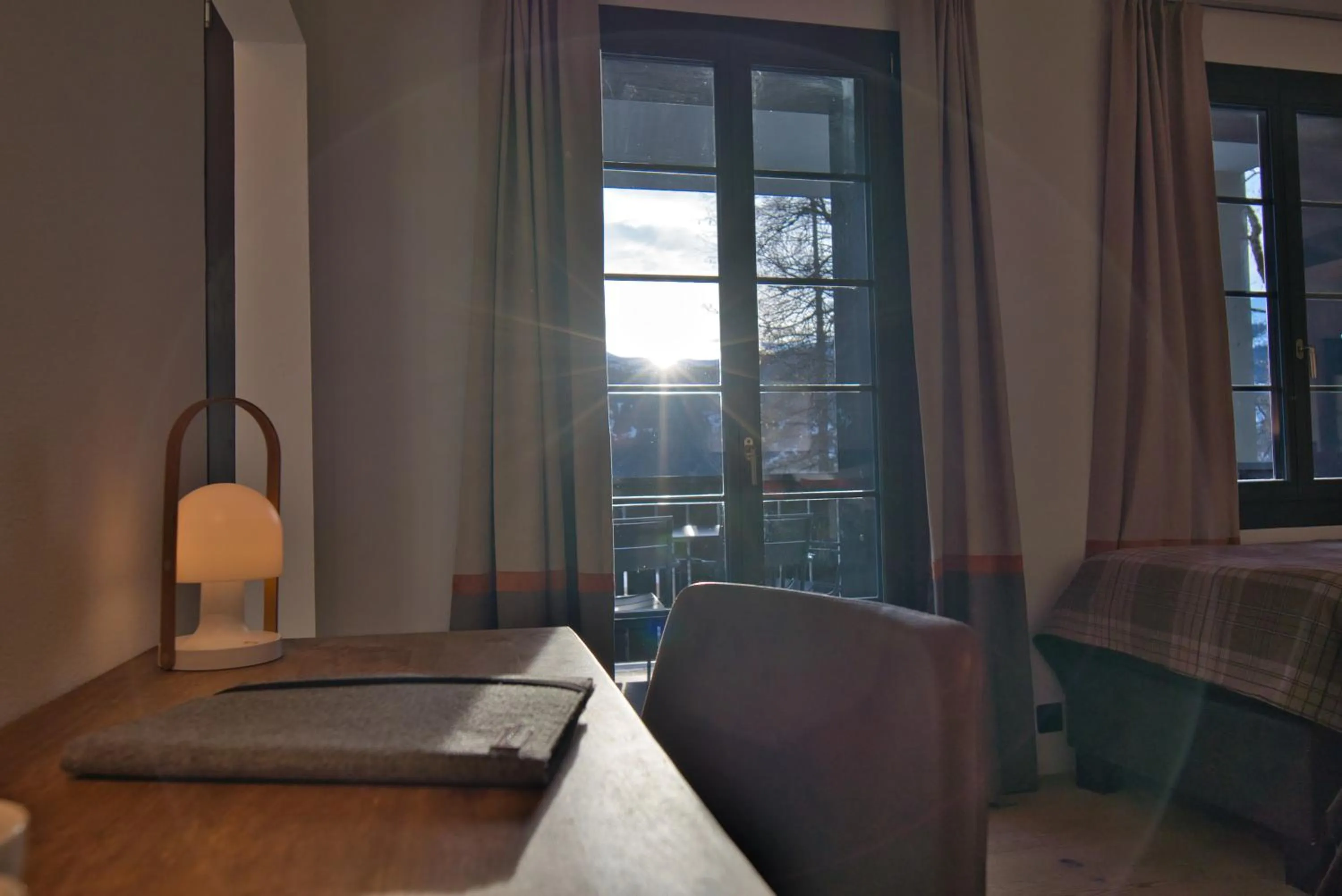 Living room in Eiger View Alpine Lodge