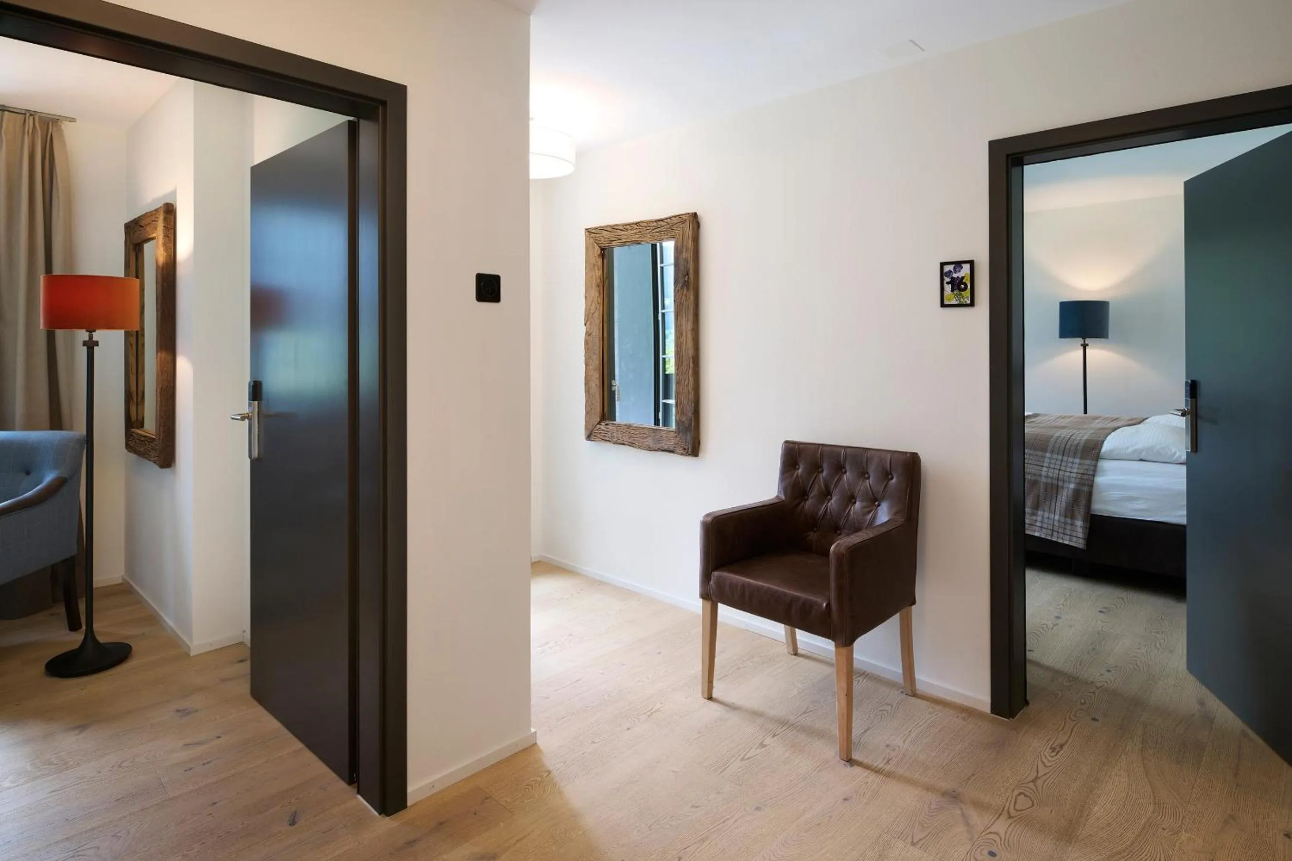 Living room, Bed in Eiger View Alpine Lodge