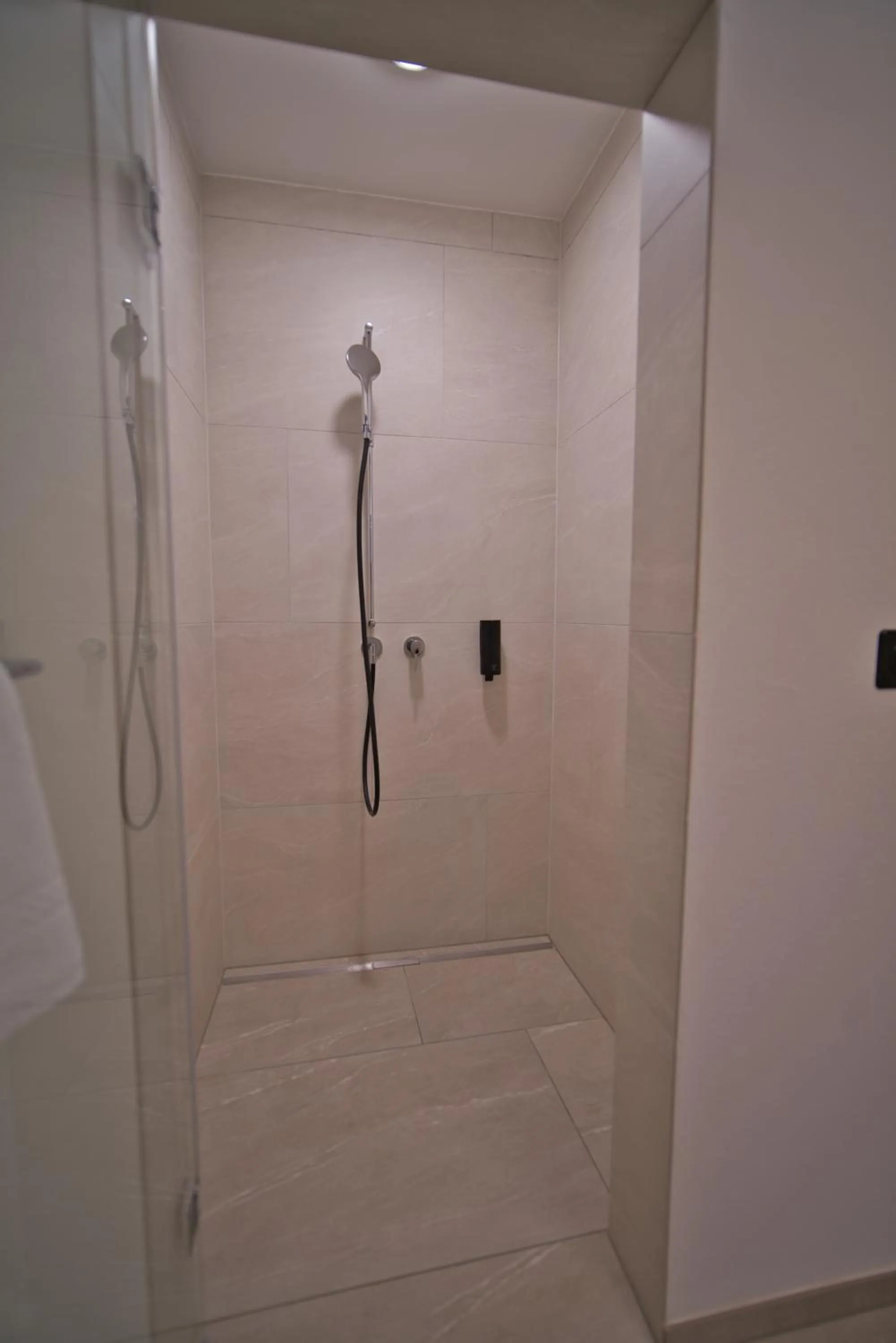 Shower in Eiger View Alpine Lodge