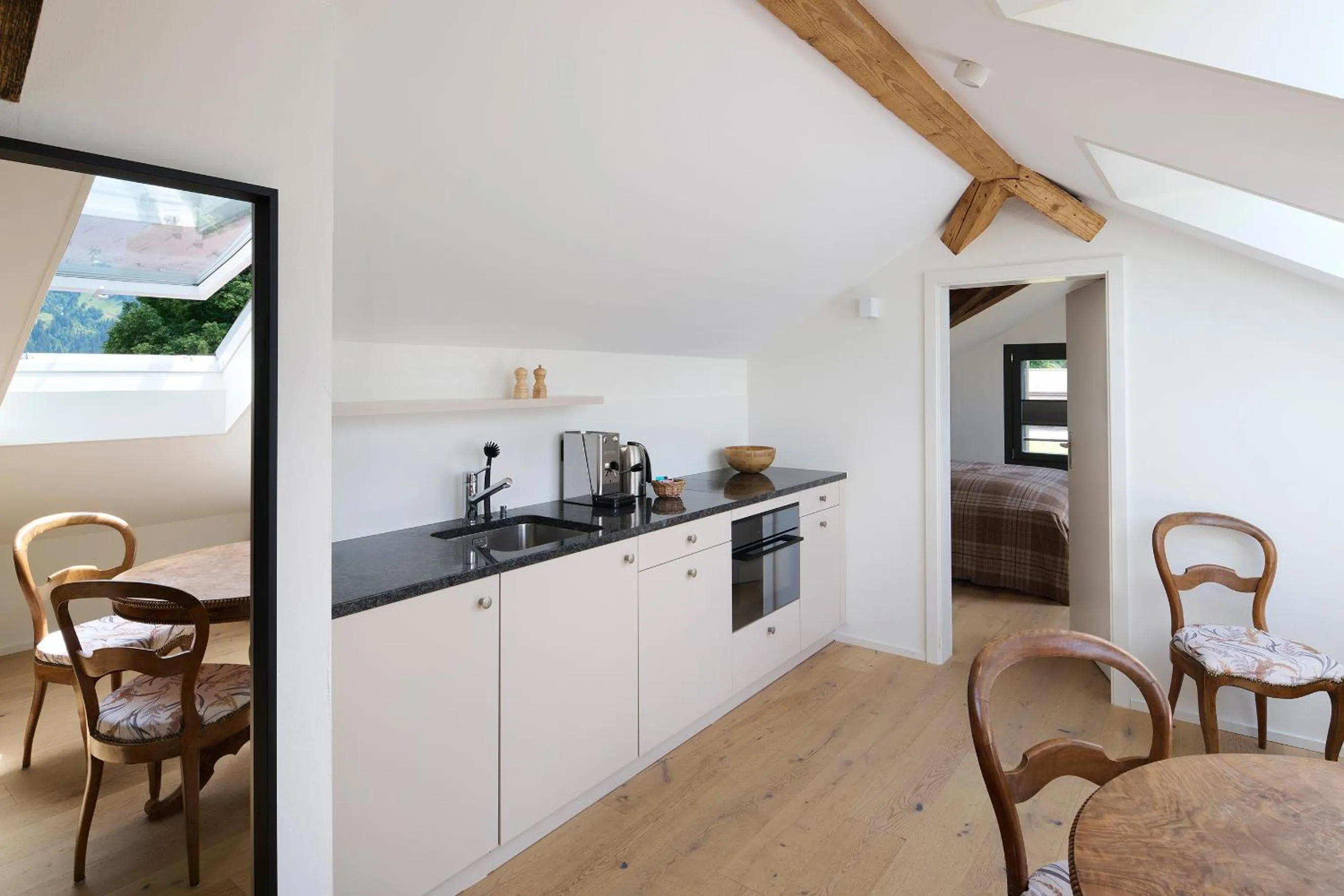 Coffee/tea facilities in Eiger View Alpine Lodge