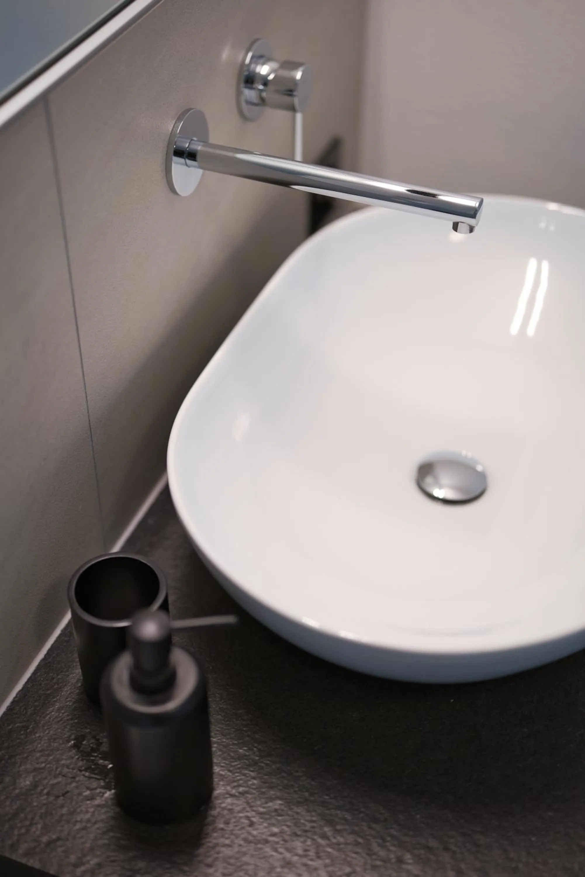 Bathroom in Eiger View Alpine Lodge