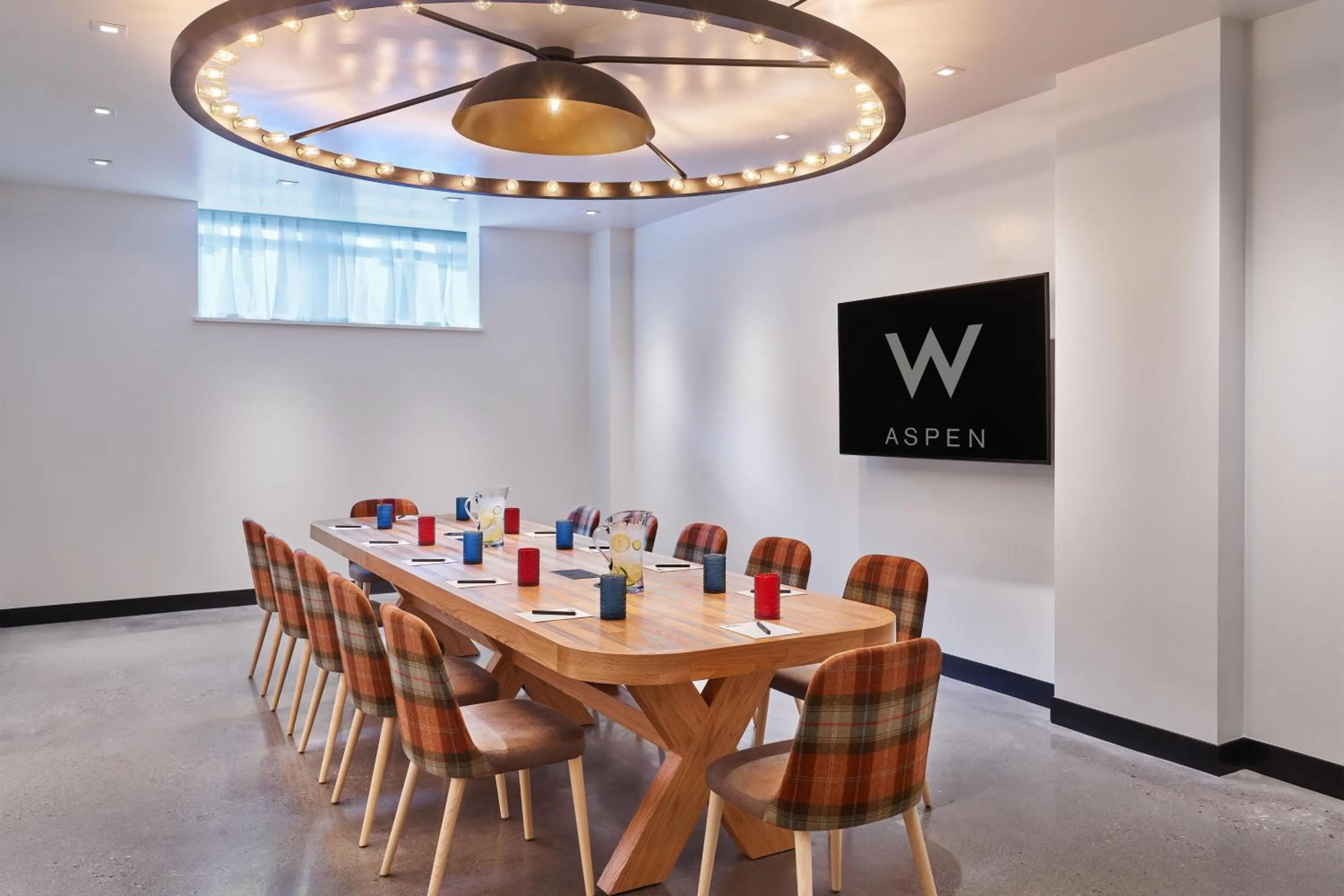 Meeting/conference room in The Sky Residences at W Aspen