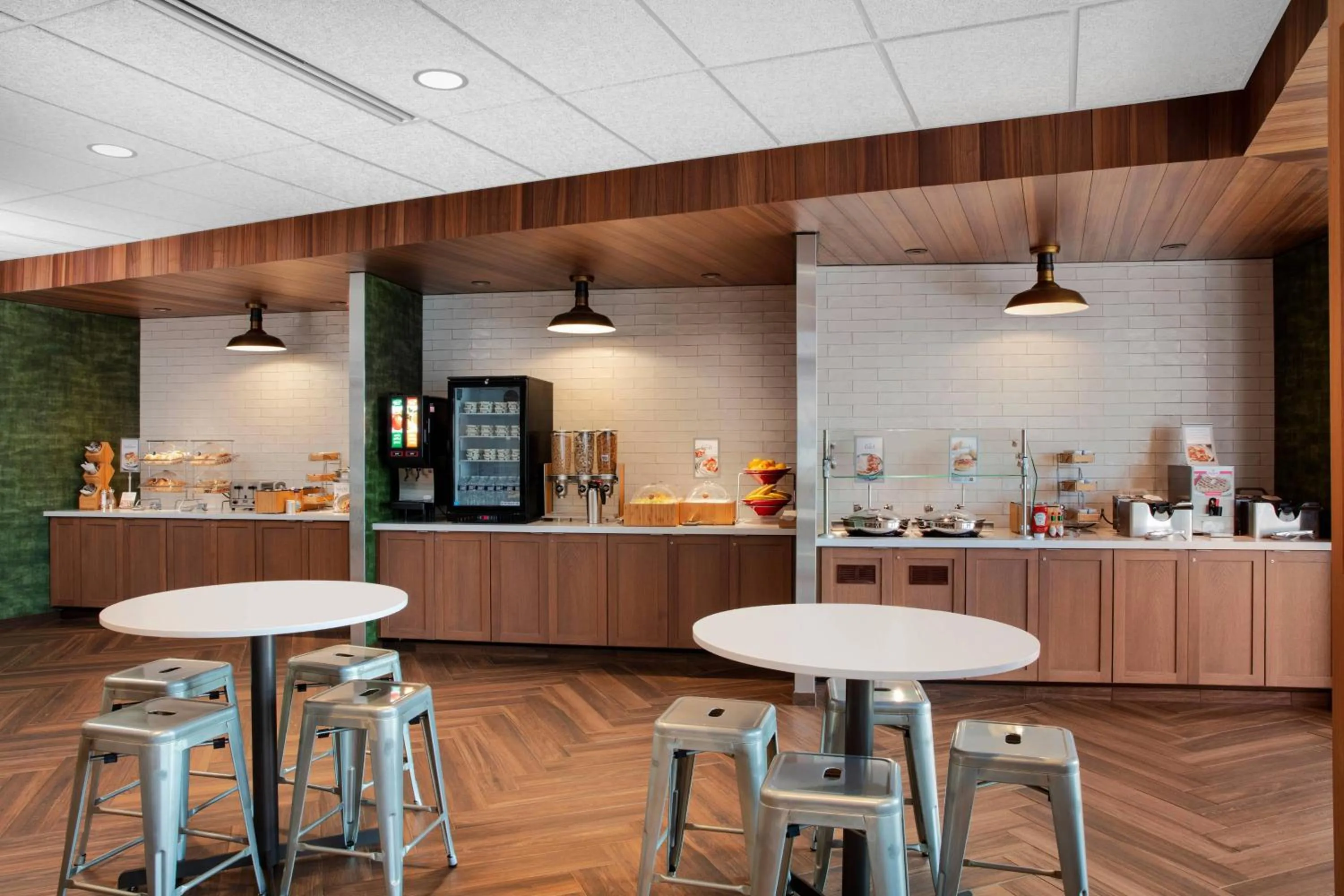 Breakfast in Fairfield by Marriott Inn & Suites Lebanon Near Expo Center