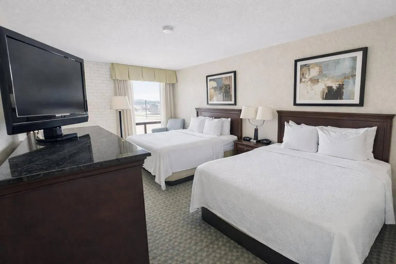 Double Room in Hotel Lotus Kansas City Stadium Double Room in Hotel Lotus Kansas City Stadium