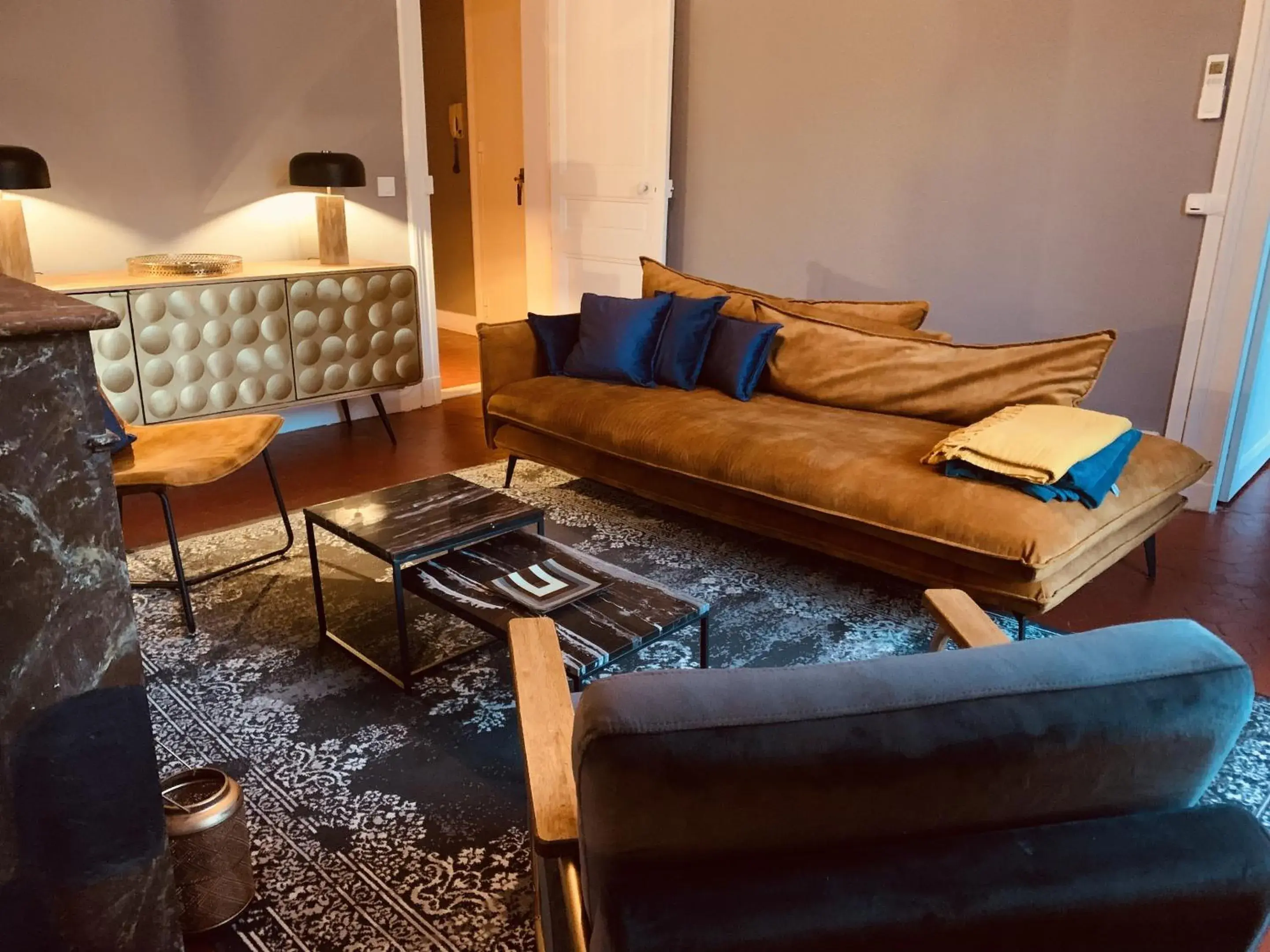 Living room, Bed in Casa Roma Montpellier Bed&Breakfast chambres d hôte Living room, Bed in Casa Roma Montpellier Bed&Breakfast chambres d hôte