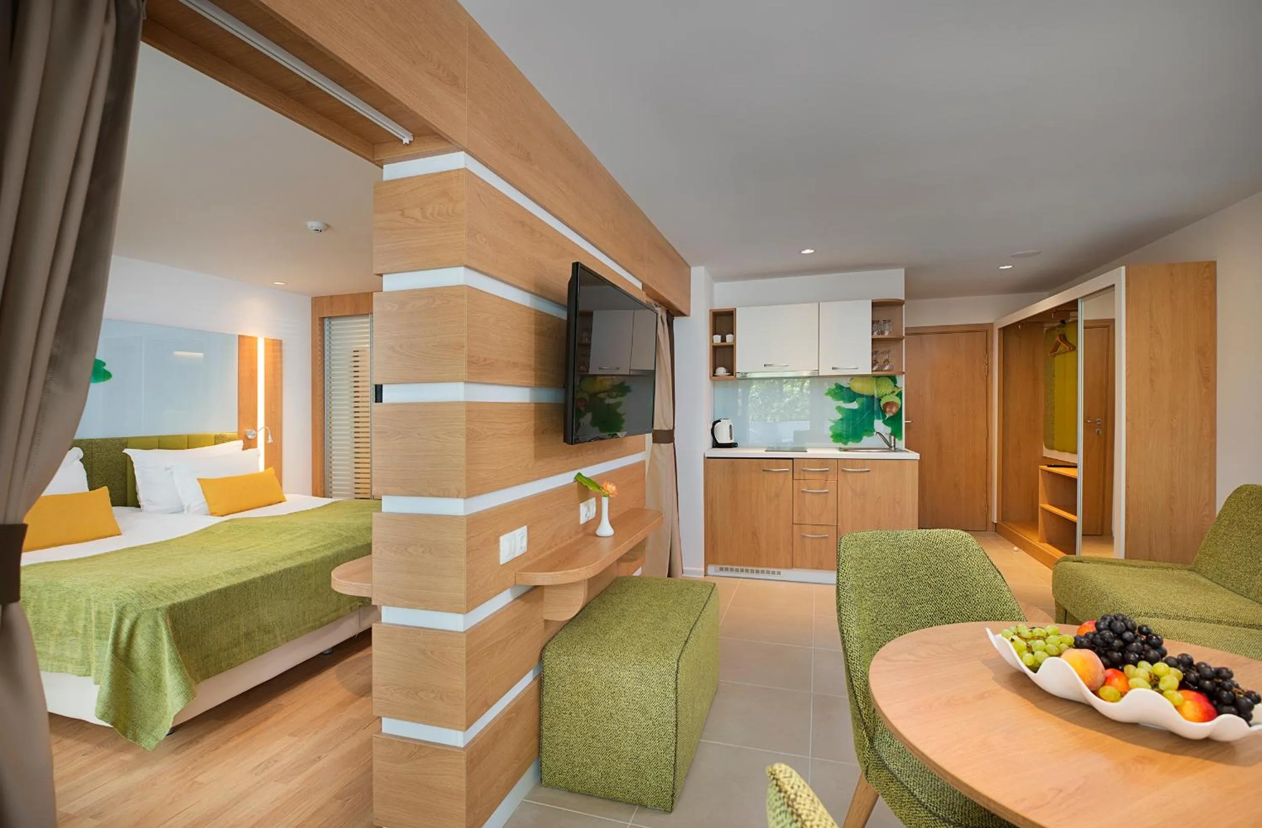 Shower in Hotel Forest Beach