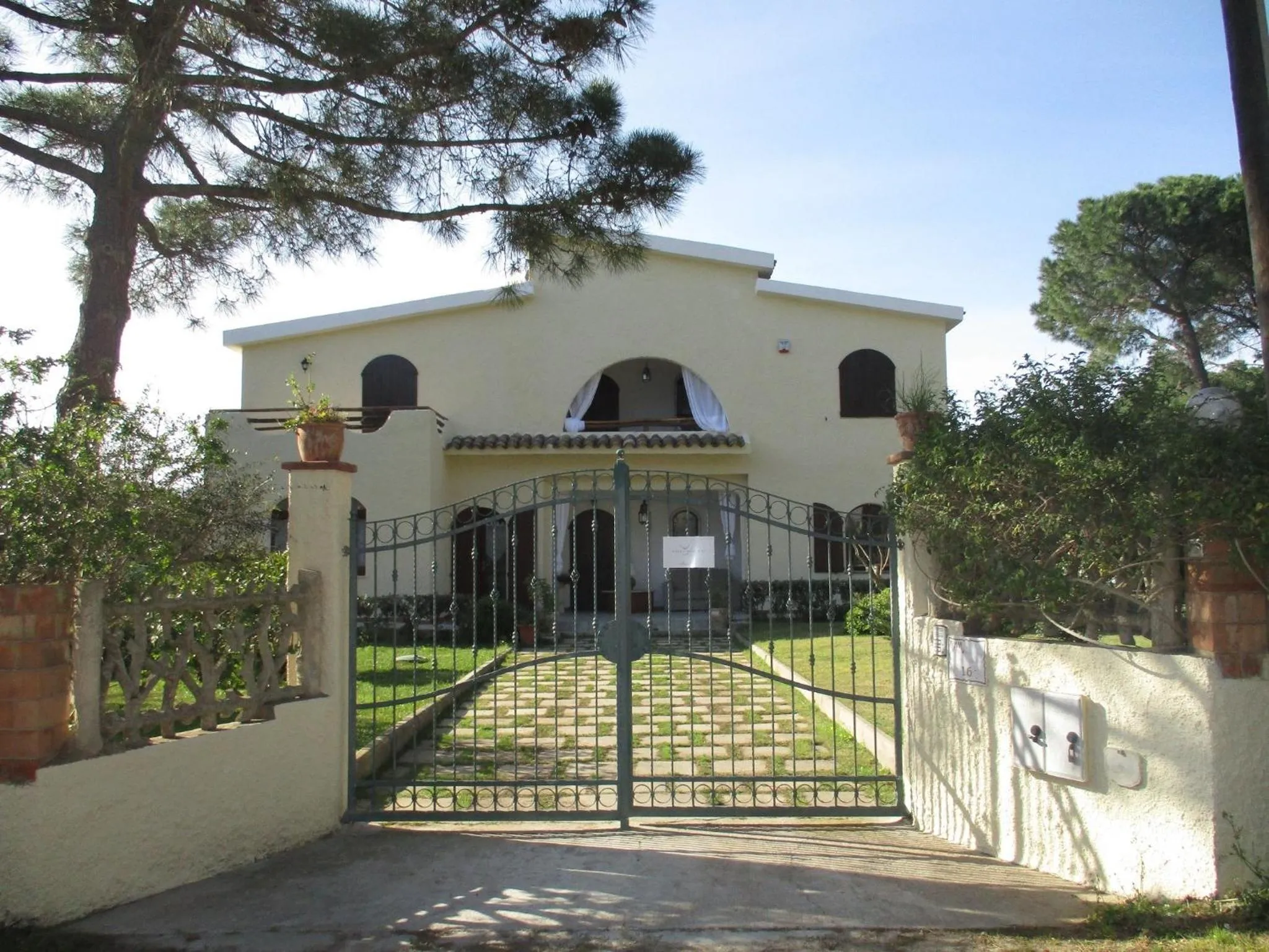 Facade/entrance in Villa Margherita Suite & charme