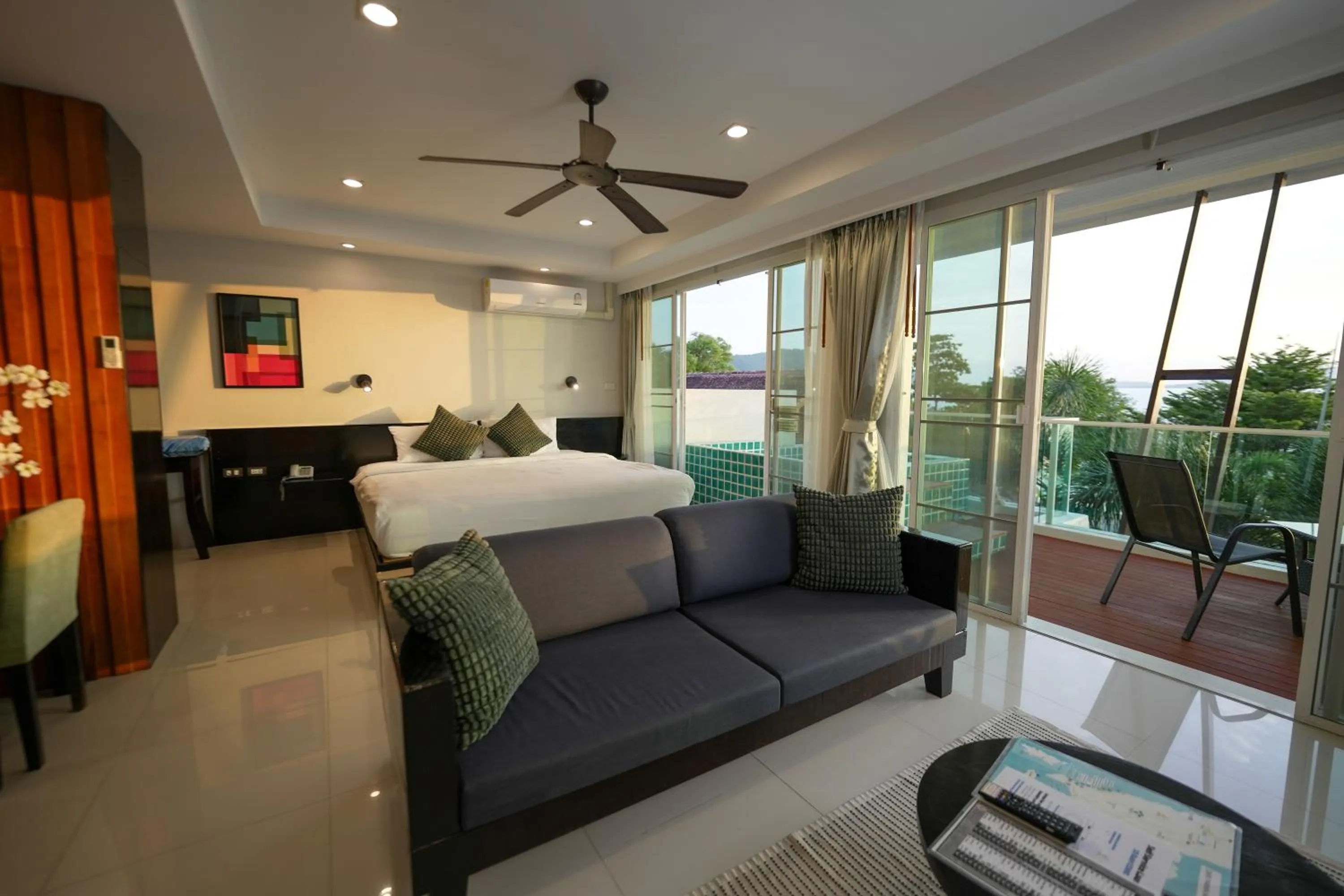 Balcony/Terrace, Bed in Davina Beach Homes