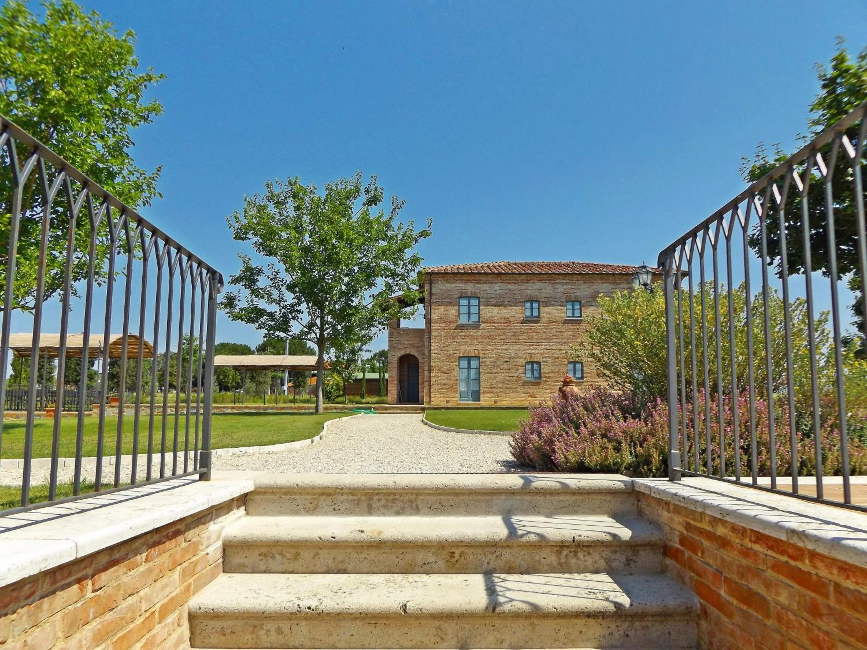 Property building in Casa Vacanze La Fiorita