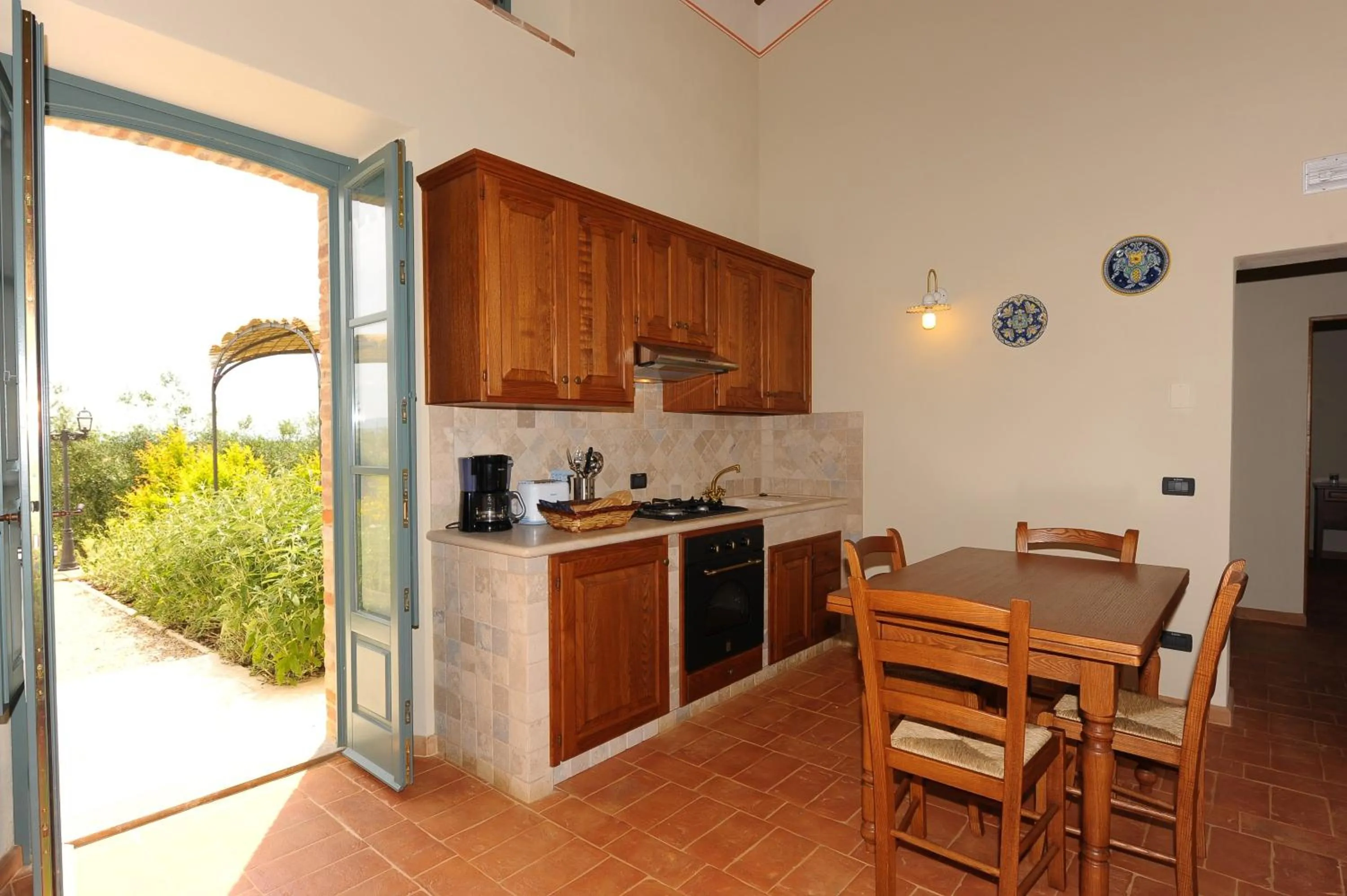 Kitchen or kitchenette in Casa Vacanze La Fiorita