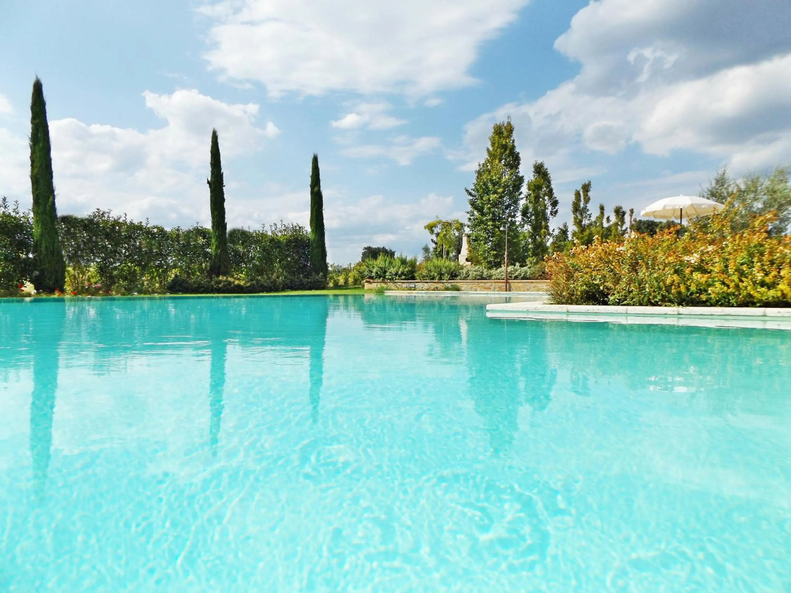 Swimming pool in Casa Vacanze La Fiorita