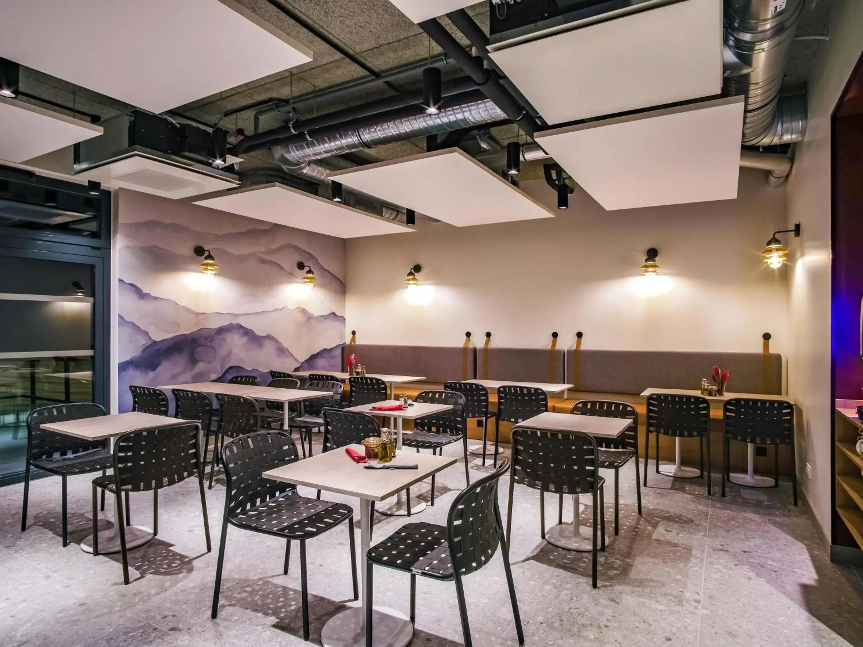 Restaurant/places to eat in ibis Styles Albertville Restaurant/places to eat in ibis Styles Albertville