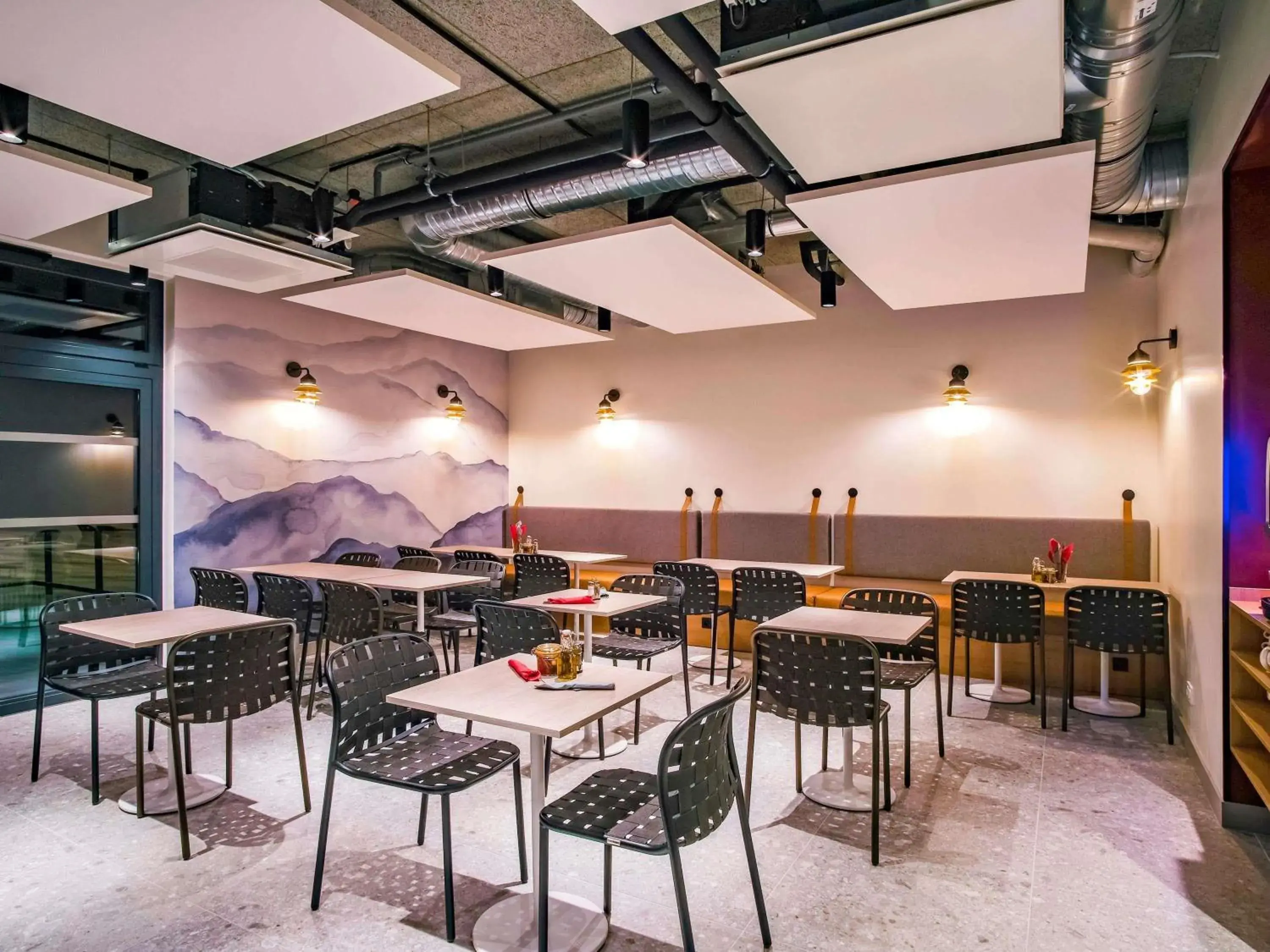 Restaurant/places to eat in ibis Styles Albertville Restaurant/places to eat in ibis Styles Albertville