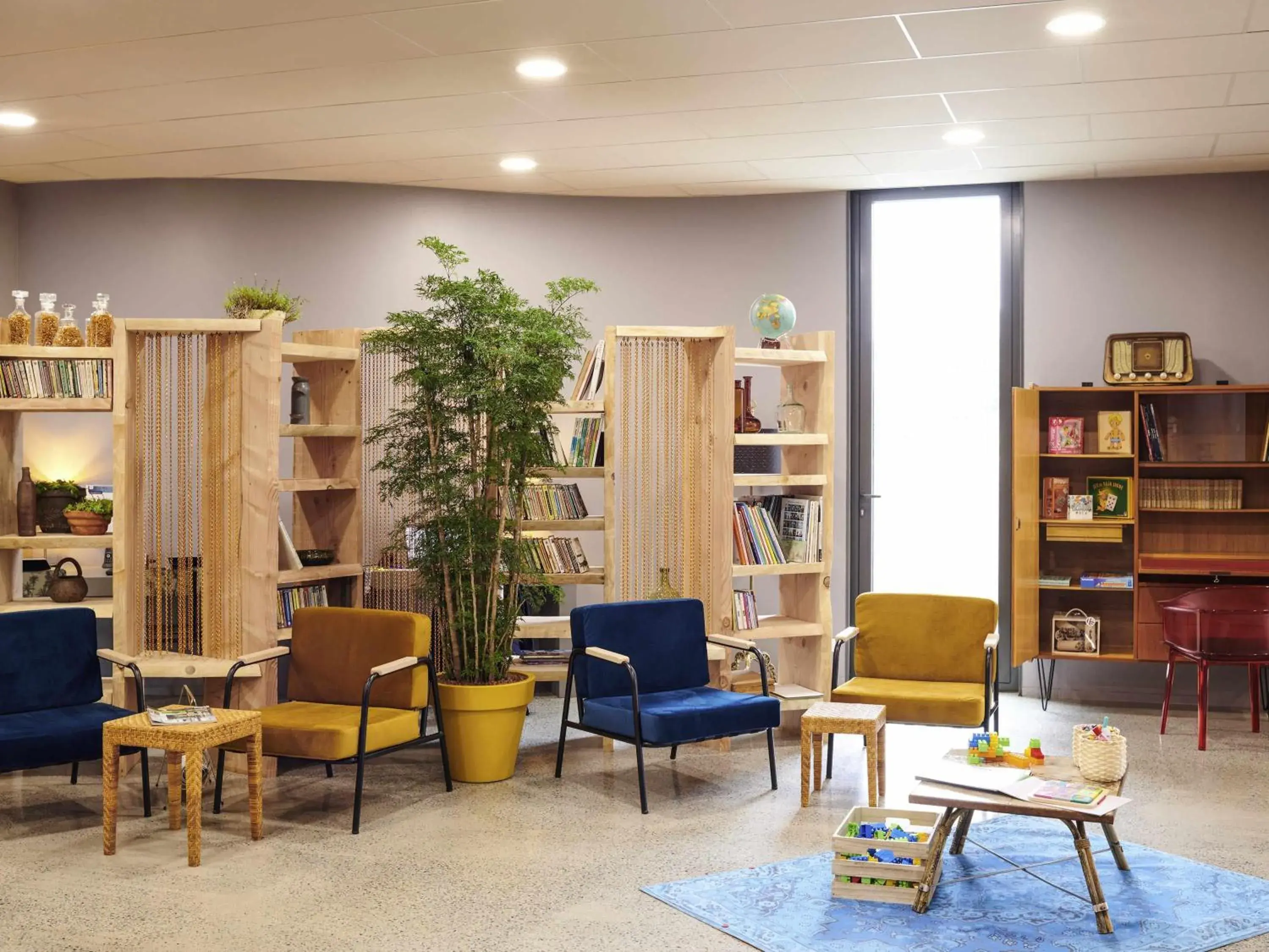 Lounge or bar in greet Hotel Rennes Pace Lounge or bar in greet Hotel Rennes Pace