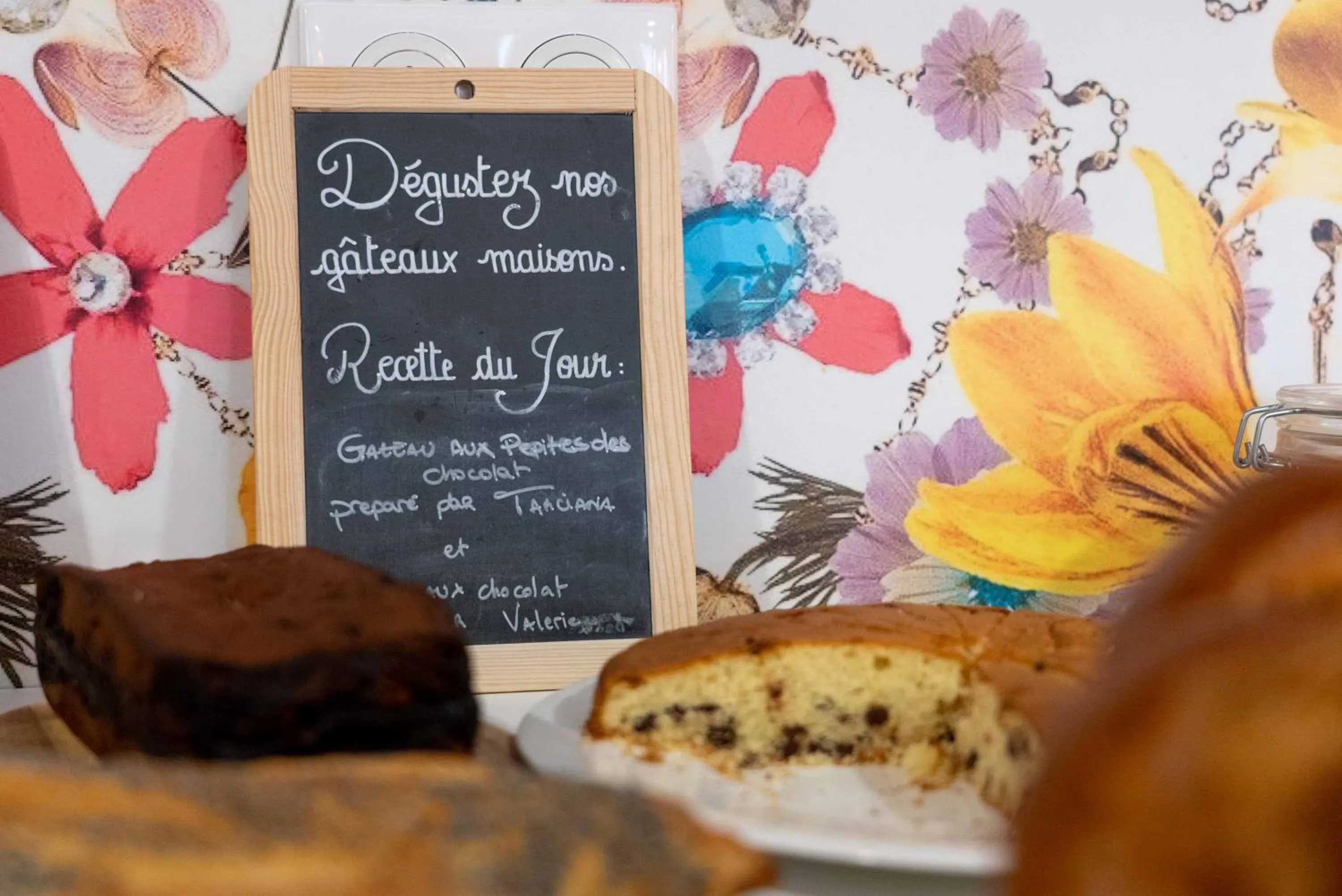 Breakfast in greet Hotel Rennes Pace