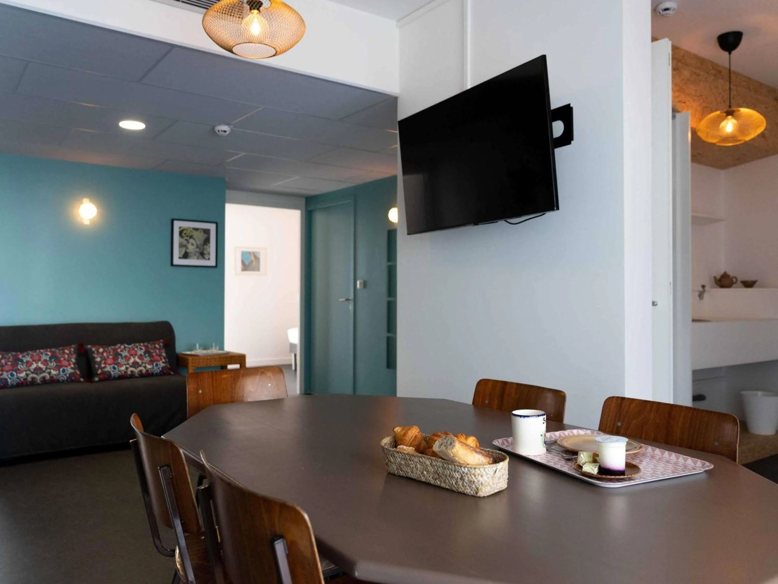 Bedroom in greet Hotel Rennes Pace