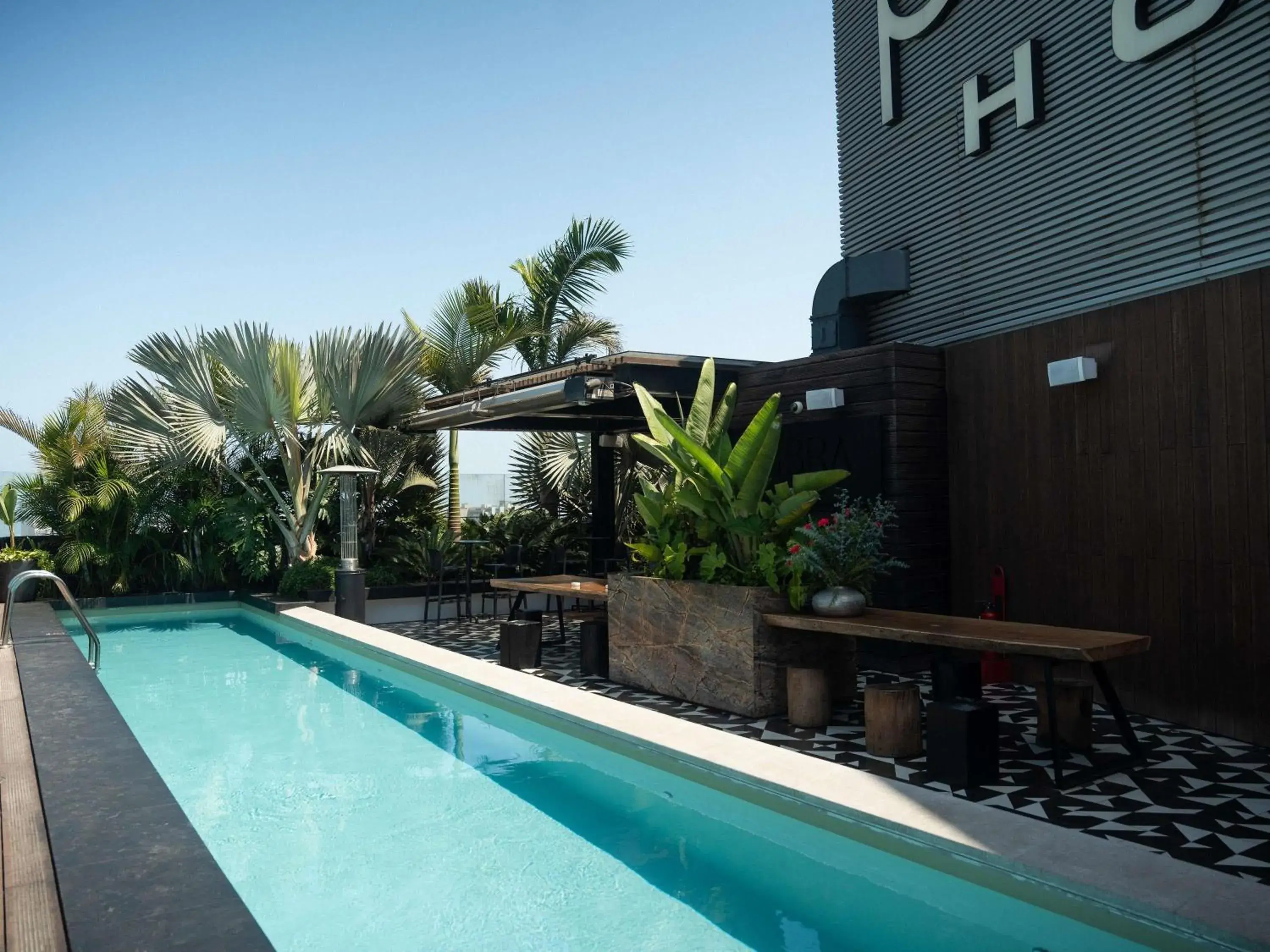 Pool view in Pullman Lima Miraflores Pool view in Pullman Lima Miraflores