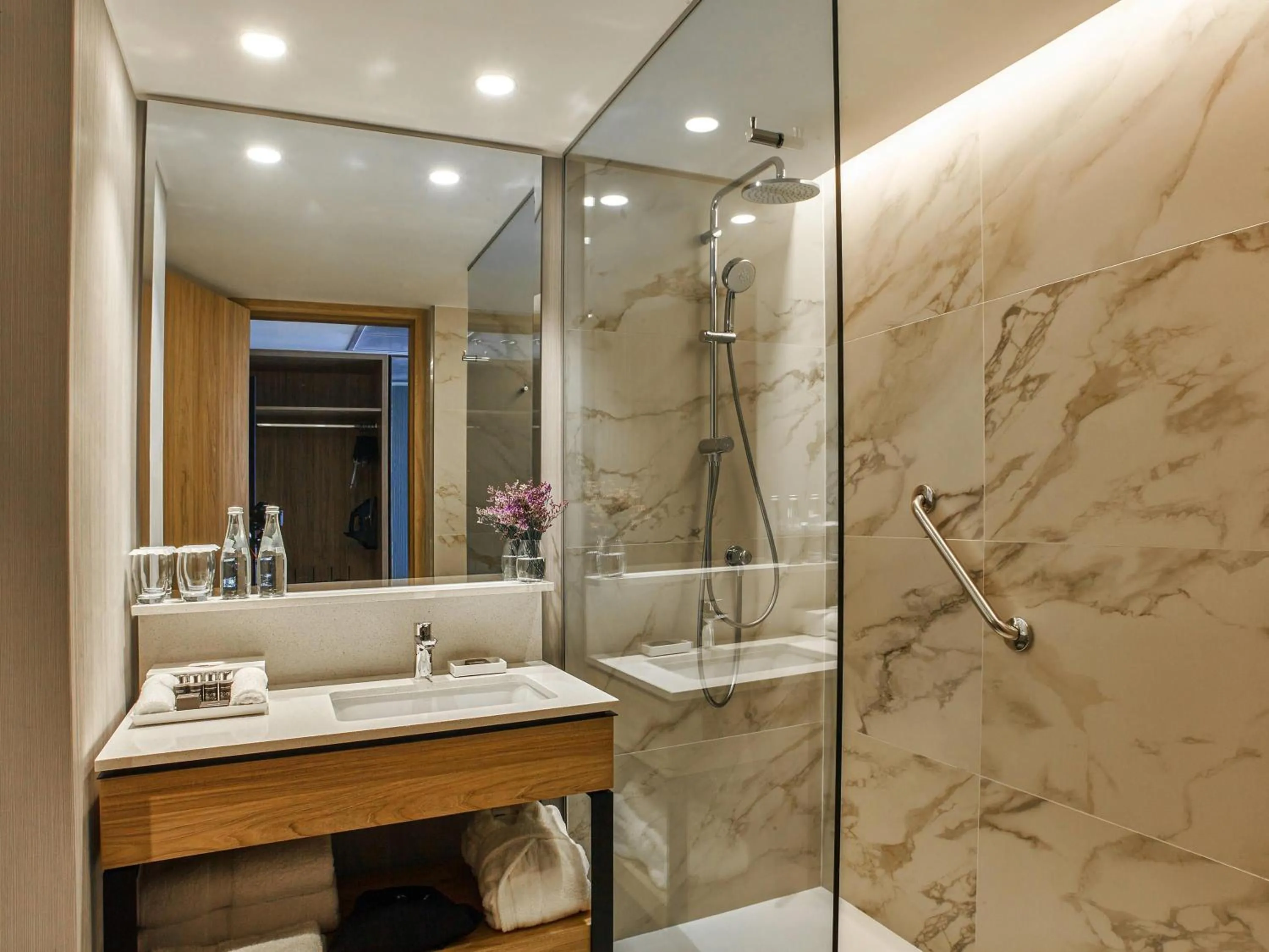 Bedroom in Pullman Lima Miraflores