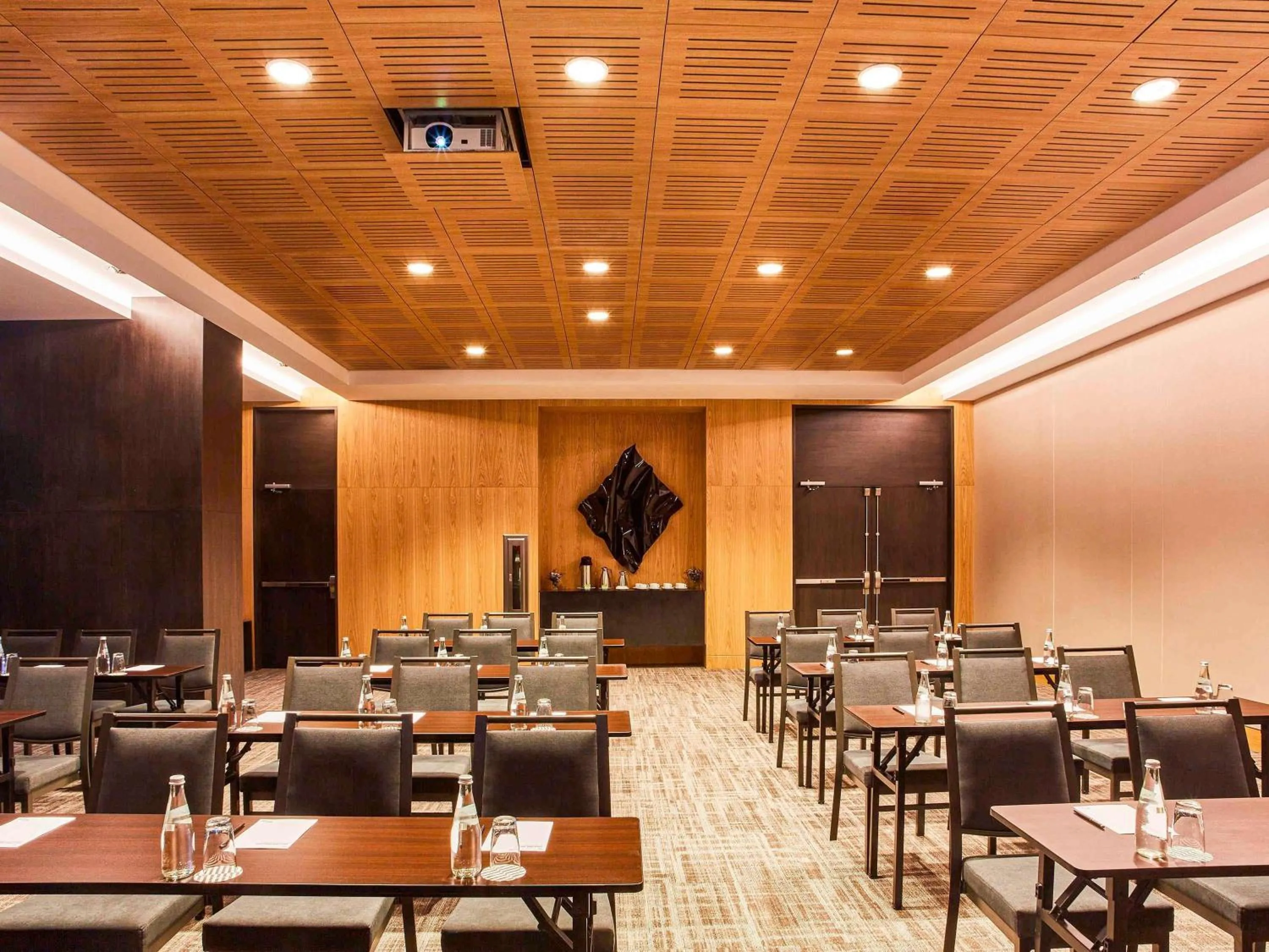 Meeting/conference room in Pullman Lima Miraflores