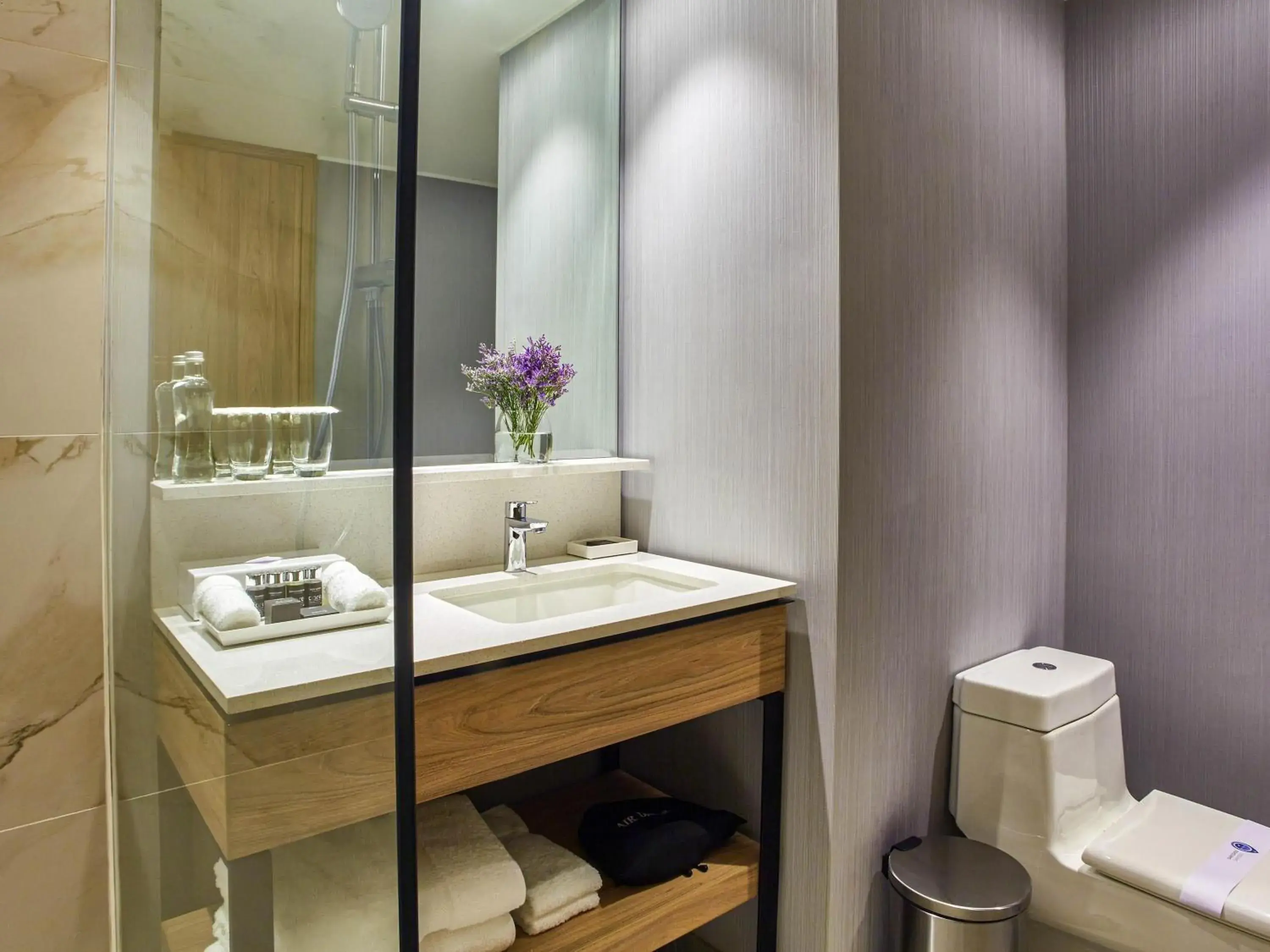 Deluxe Double Room with Two Double Beds in Pullman Lima Miraflores Deluxe Double Room with Two Double Beds in Pullman Lima Miraflores