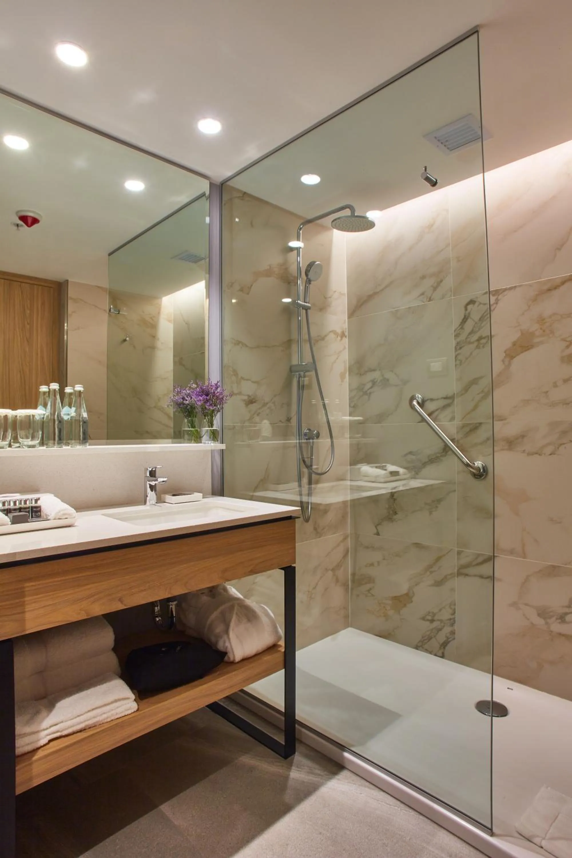 Bathroom in Pullman Lima Miraflores