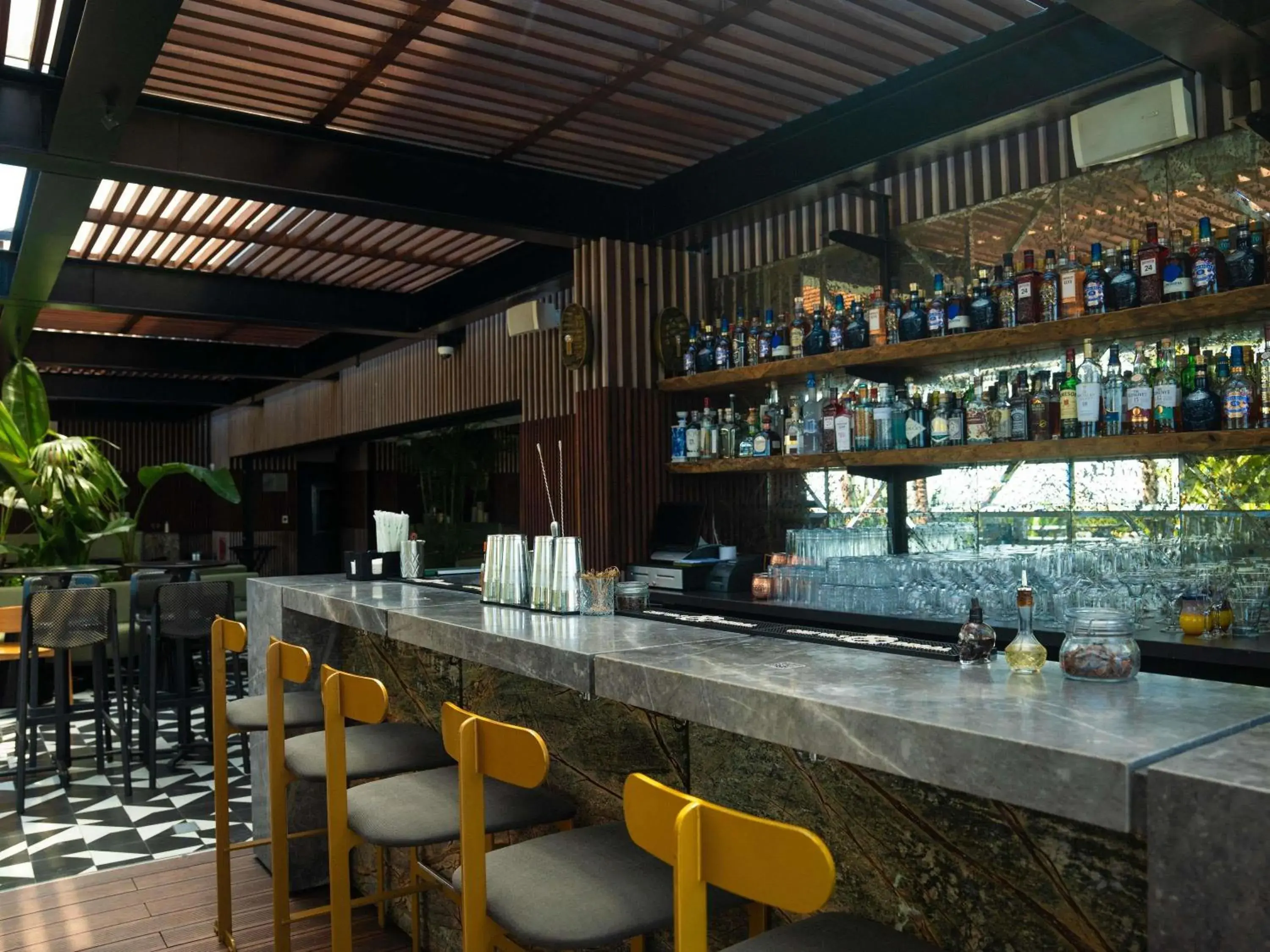 Lounge or bar in Pullman Lima Miraflores Lounge or bar in Pullman Lima Miraflores
