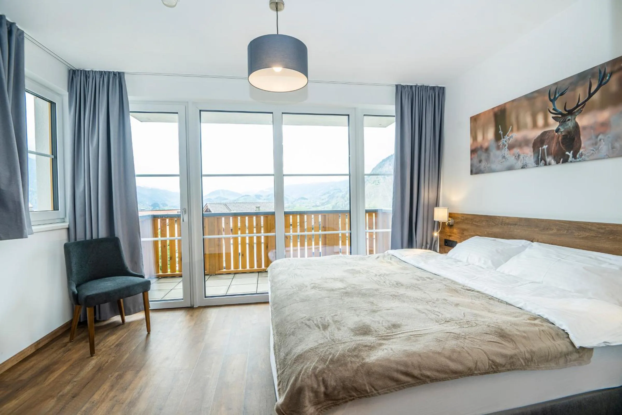 Bed in AlpenParks Hotel & Apartment Alpendorf