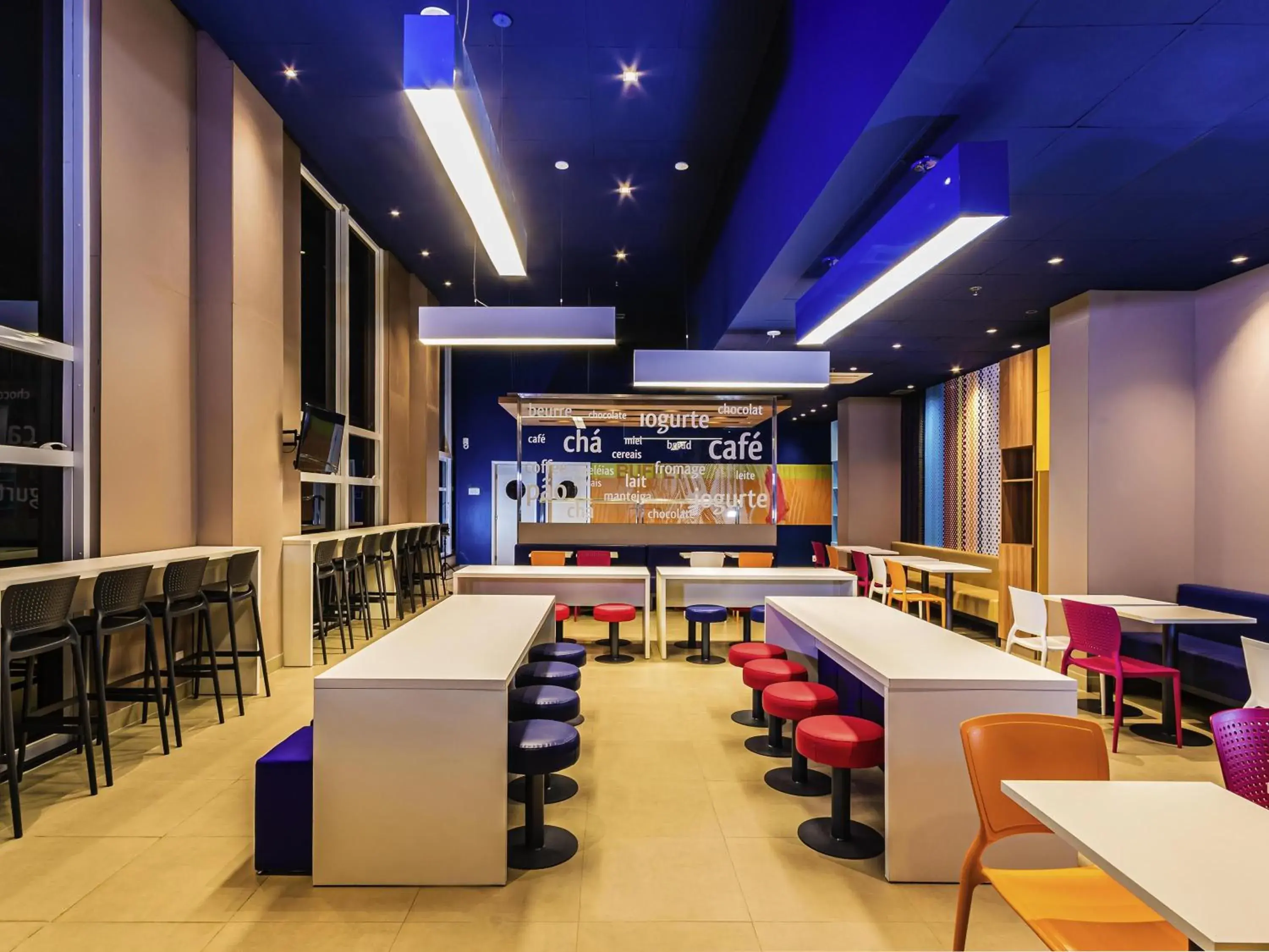 Restaurant/places to eat in Ibis Budget Fortaleza Praia de Iracema Restaurant/places to eat in Ibis Budget Fortaleza Praia de Iracema