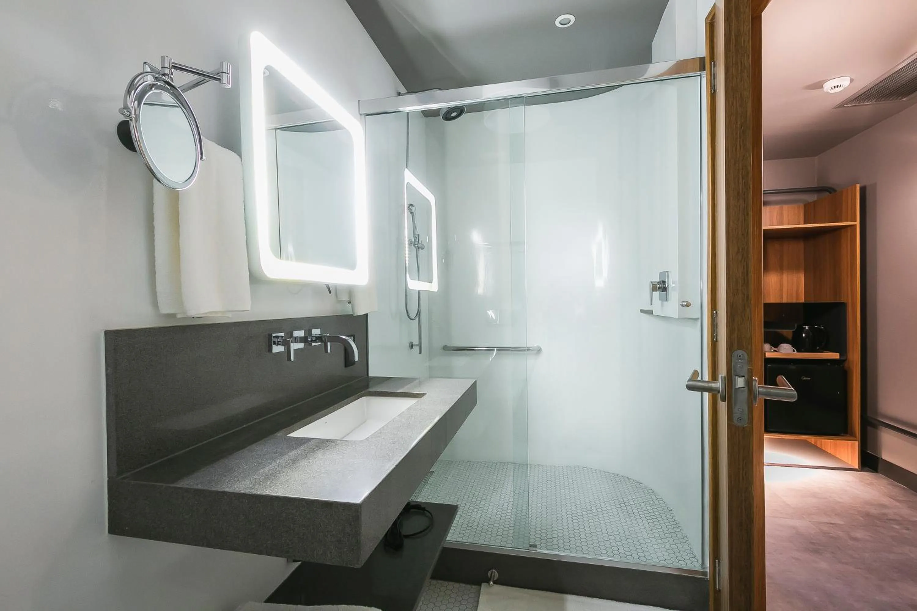 Toilet in Novotel Lencois Paulista