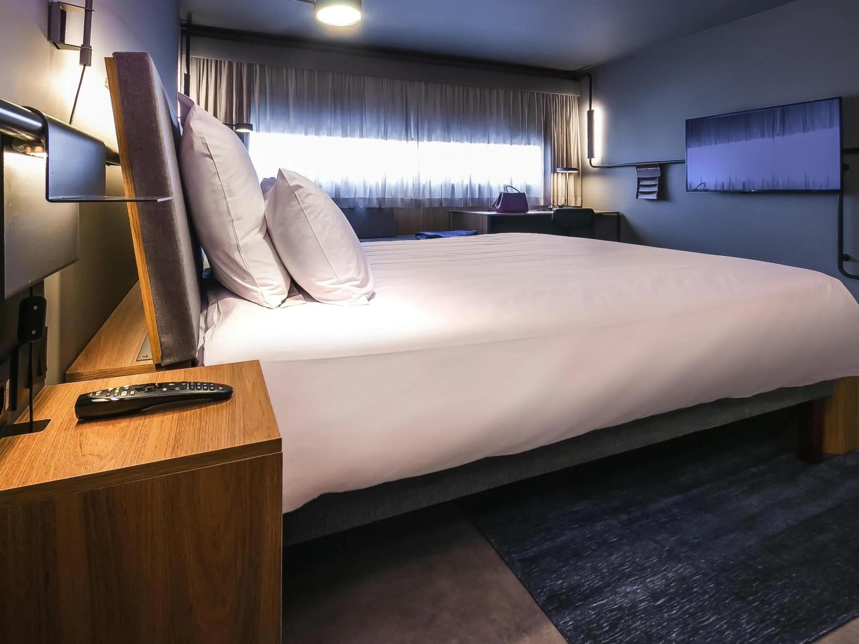 Property building, Bed in Novotel Lencois Paulista