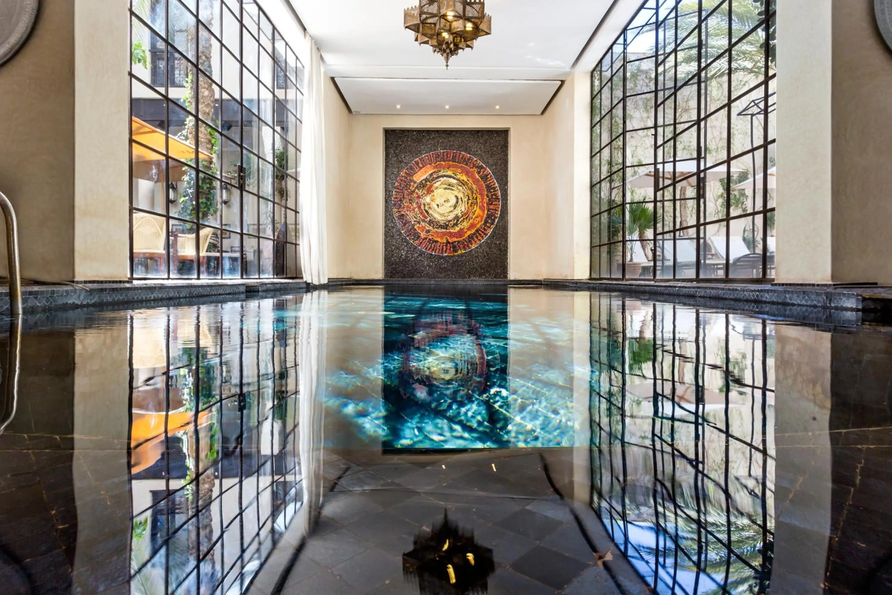 Swimming pool in Palais Khum