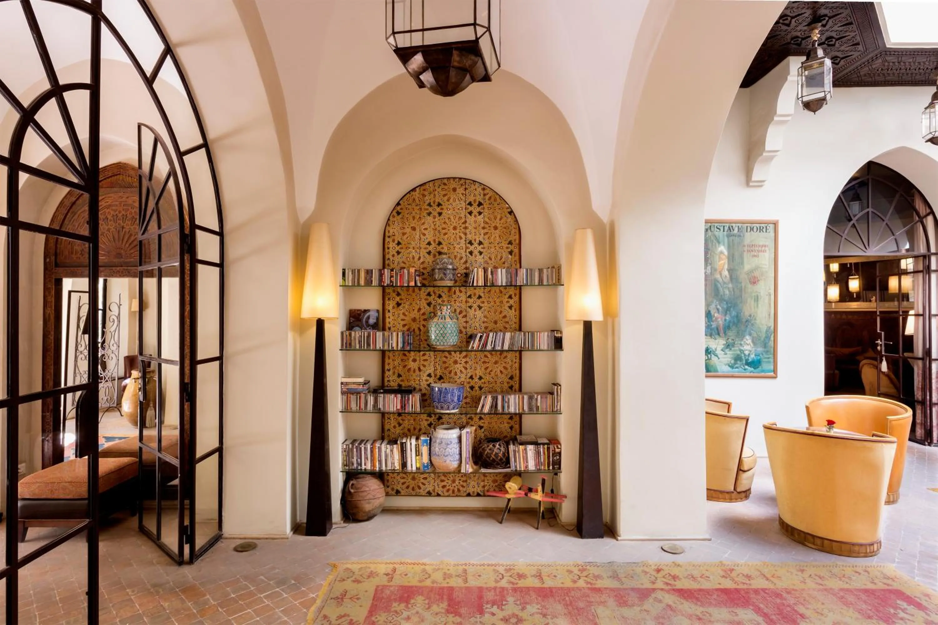 Patio in Palais Khum