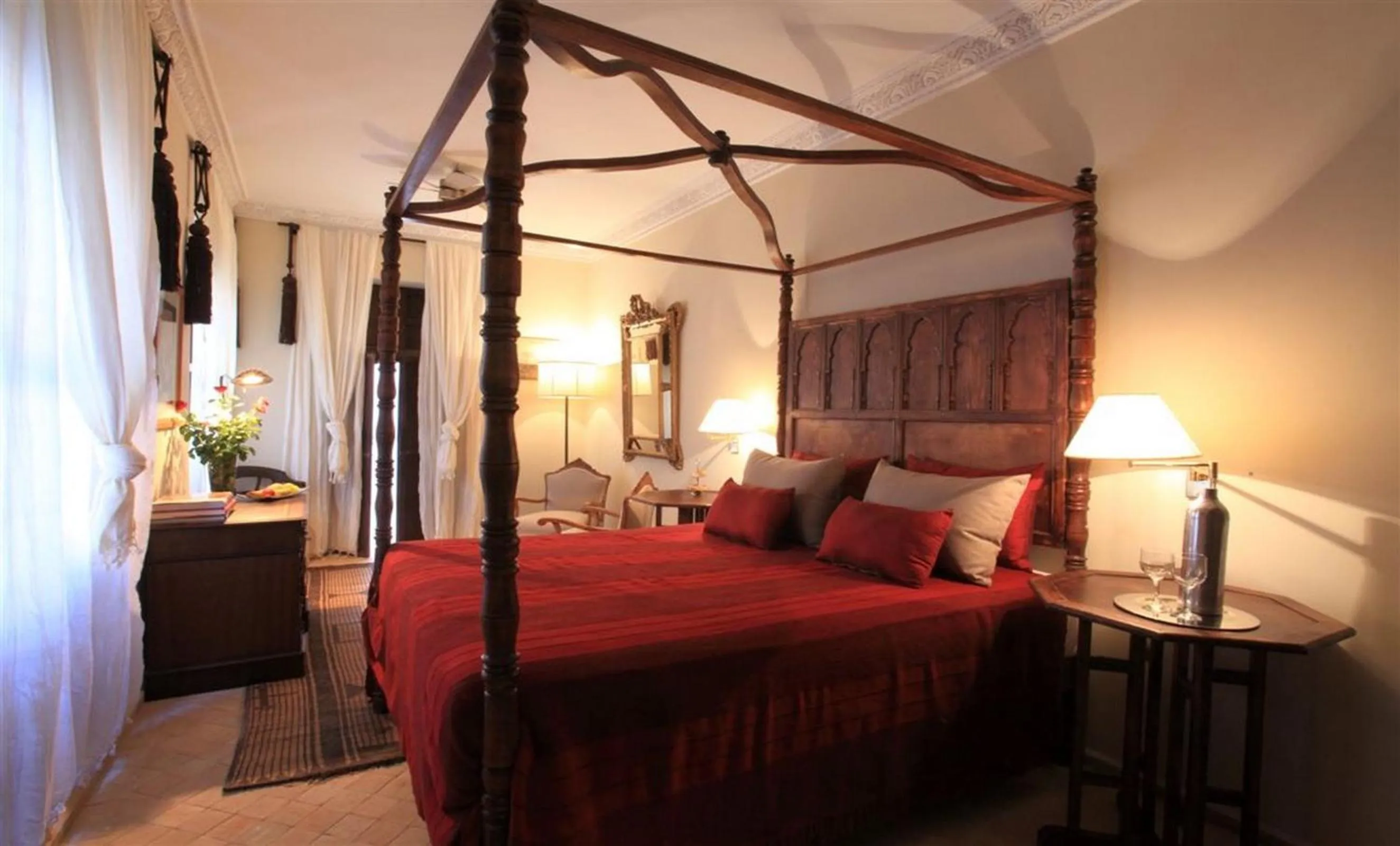 Bedroom, Bed in Palais Khum